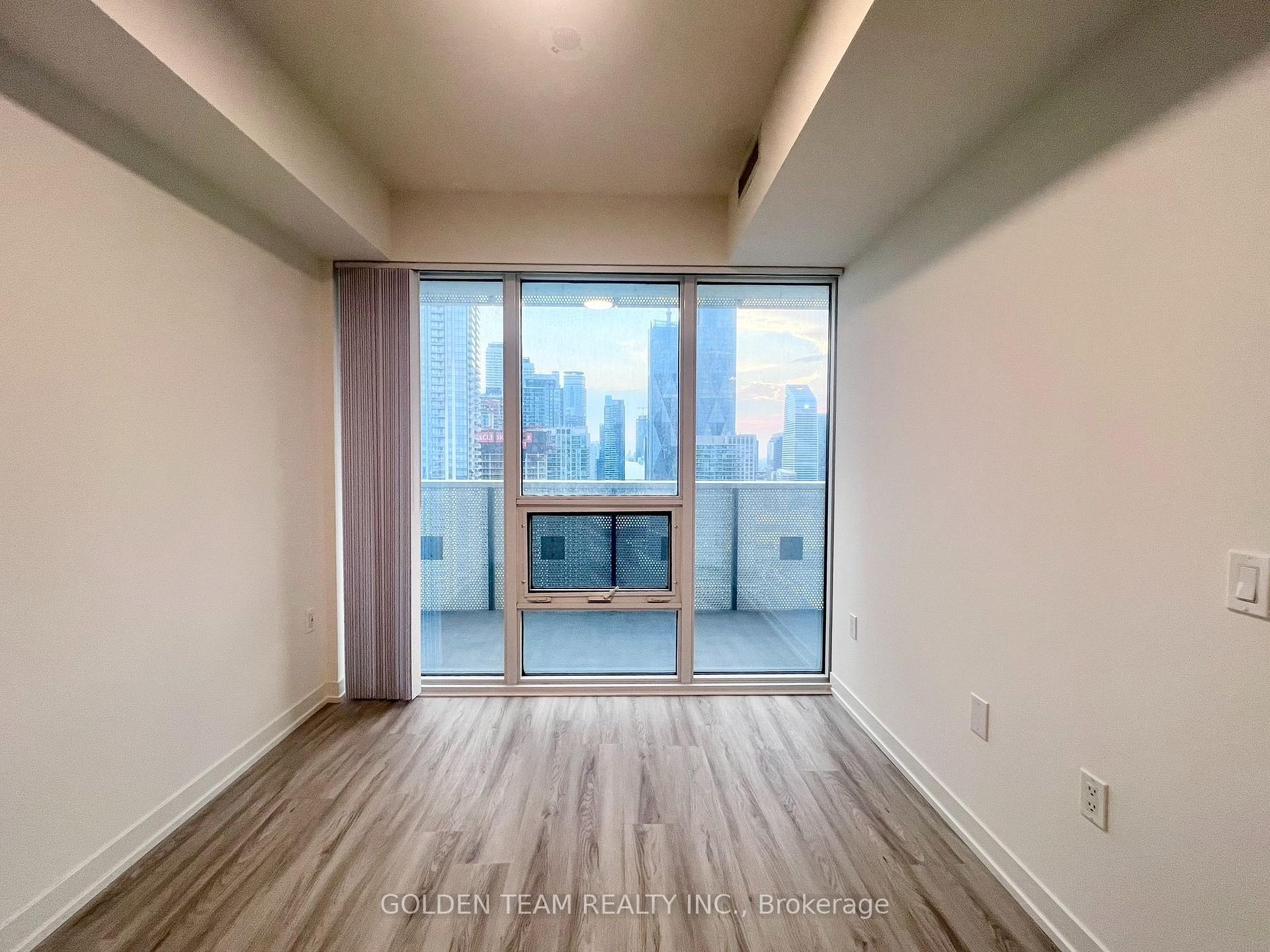 Photo 15 of Unit 3712, 55 Cooper Street, Toronto, Waterfront Communities — HOMEH
