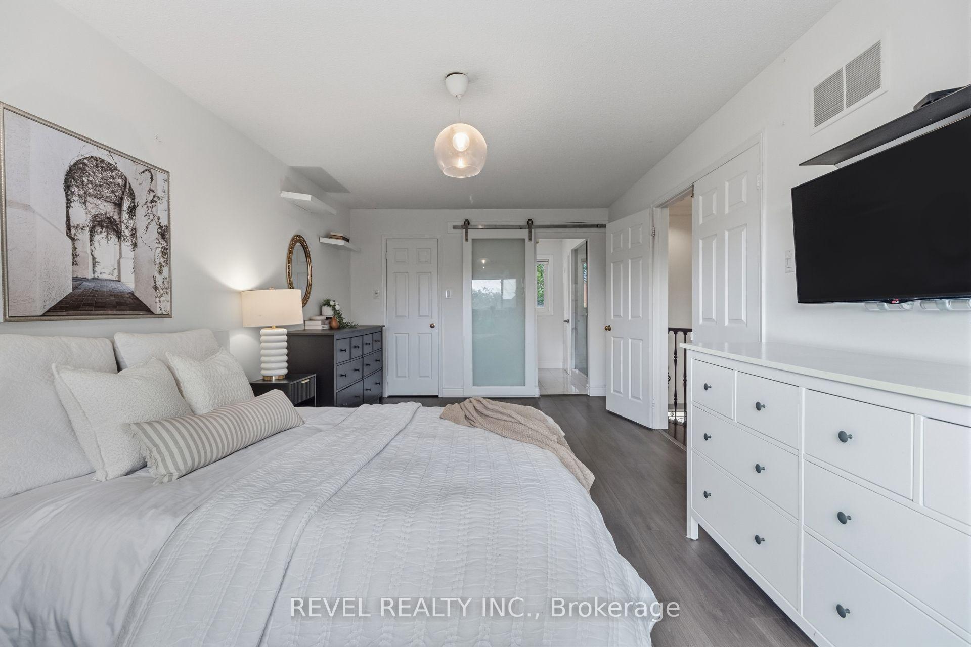 Photo 19 of 6624 Mockingbird Lane, Mississauga, Lisgar — HOMEH