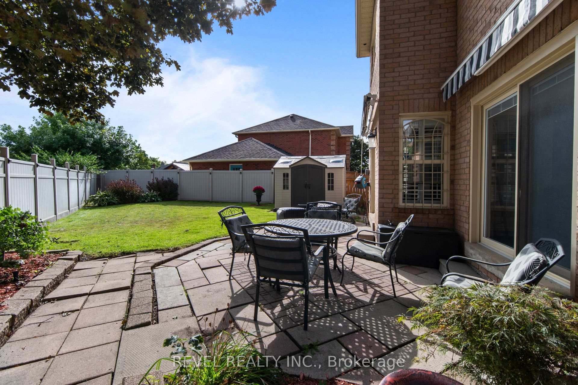 Photo 32 of 6624 Mockingbird Lane, Mississauga, Lisgar — HOMEH