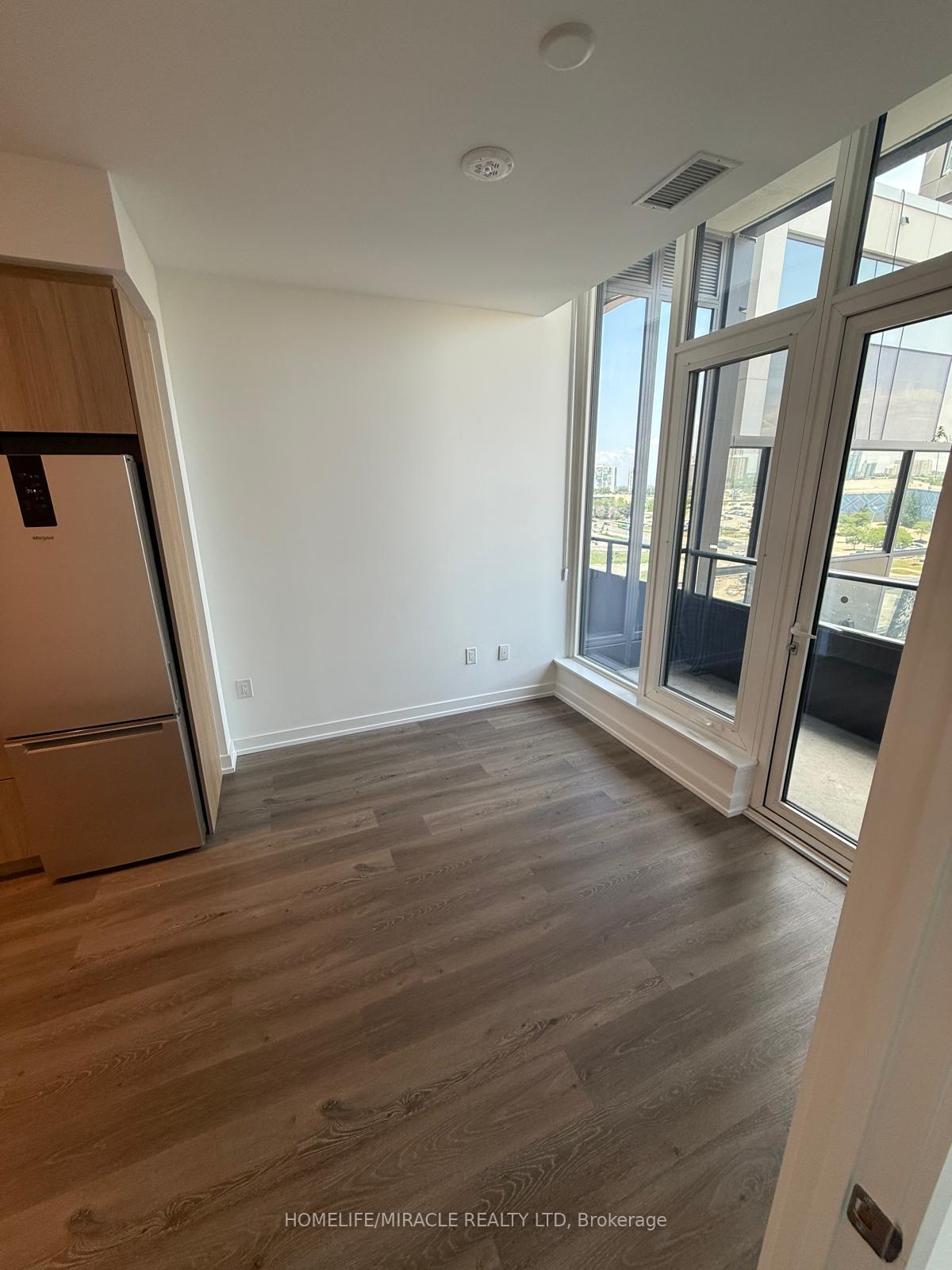 Photo 11 of Unit 607, 395 Square One Drive, Mississauga, City Centre — HOMEH