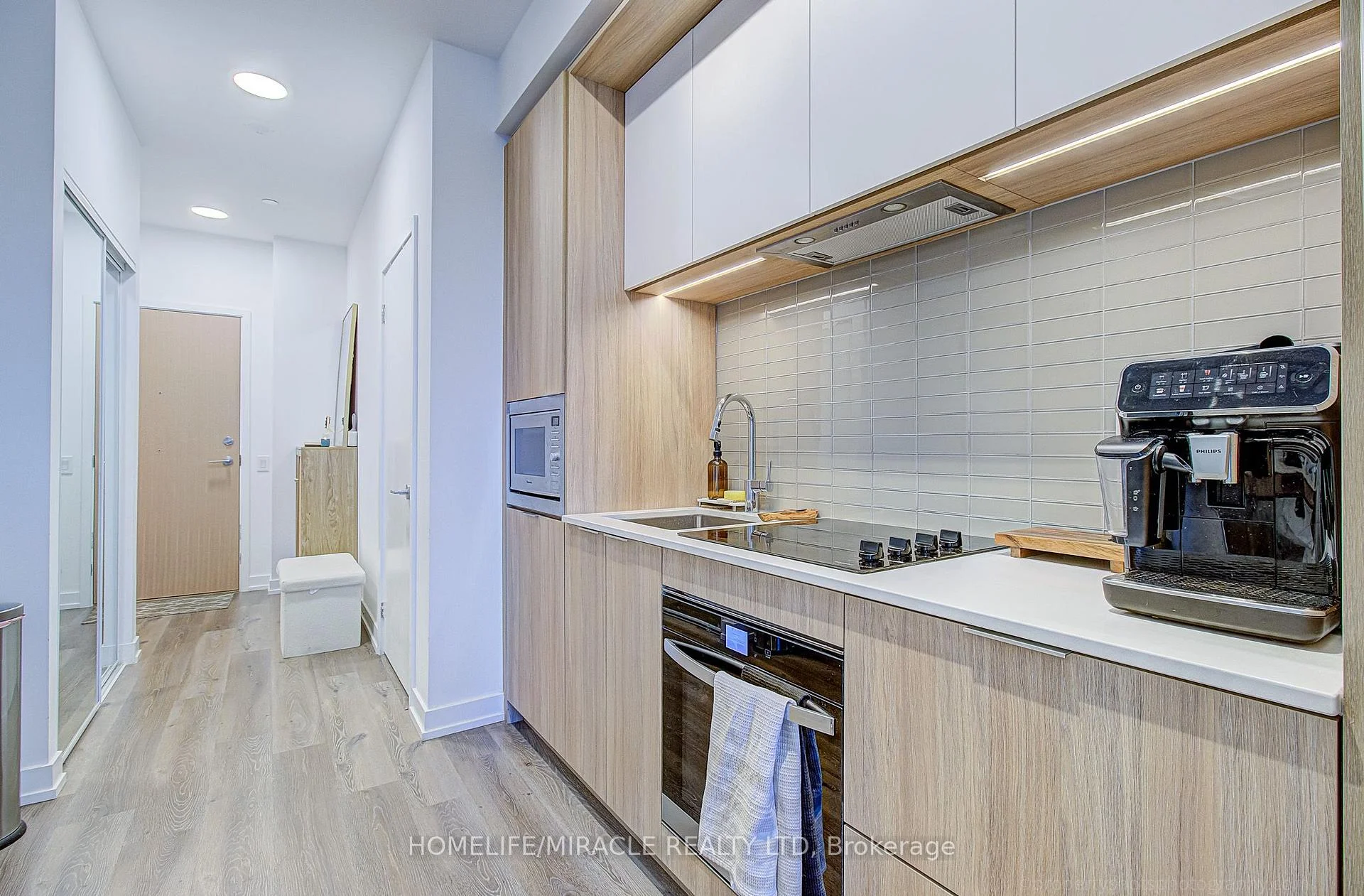 Photo 19 of Unit 607, 395 Square One Drive, Mississauga, City Centre — HOMEH