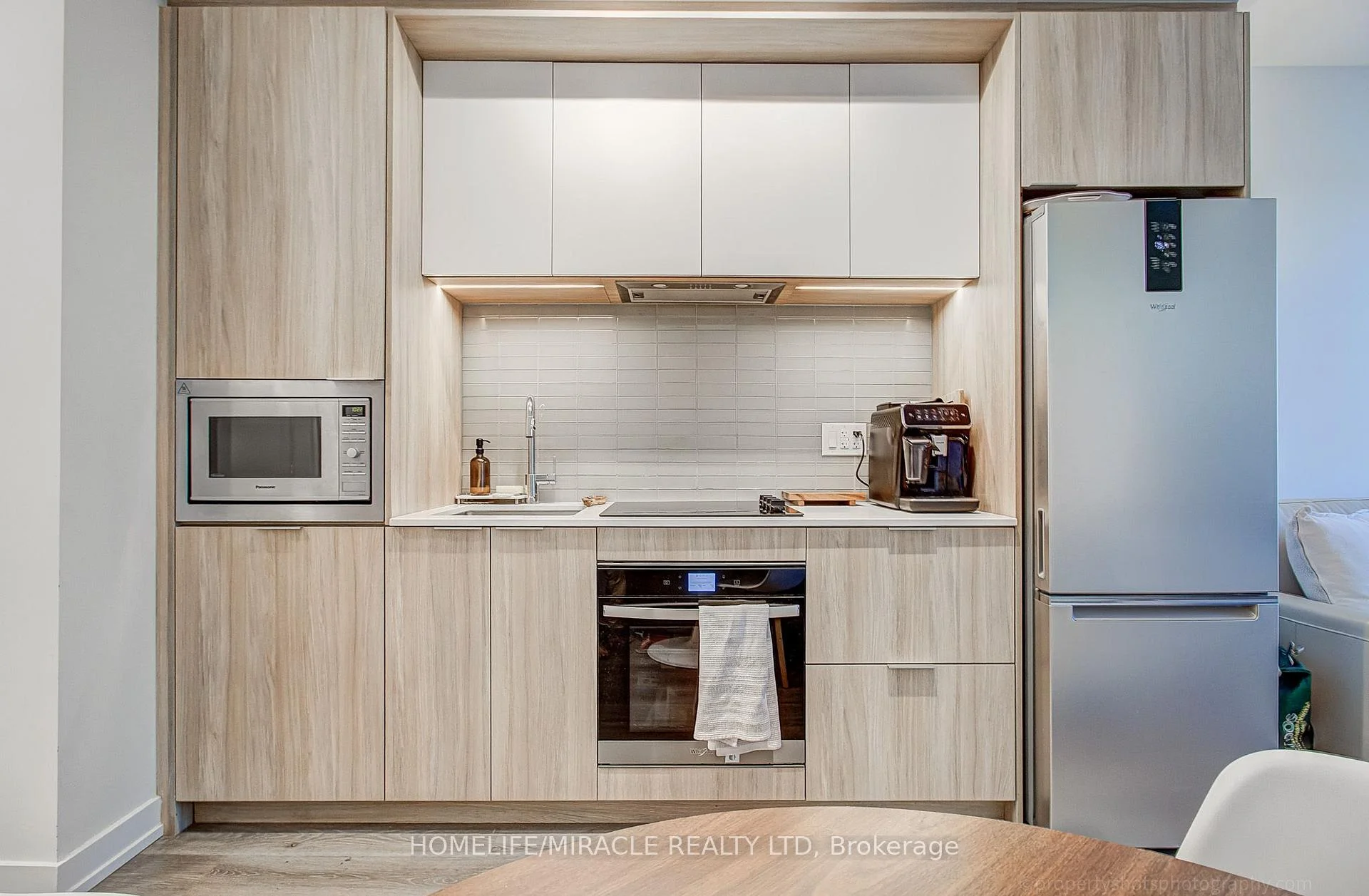 Photo 21 of Unit 607, 395 Square One Drive, Mississauga, City Centre — HOMEH
