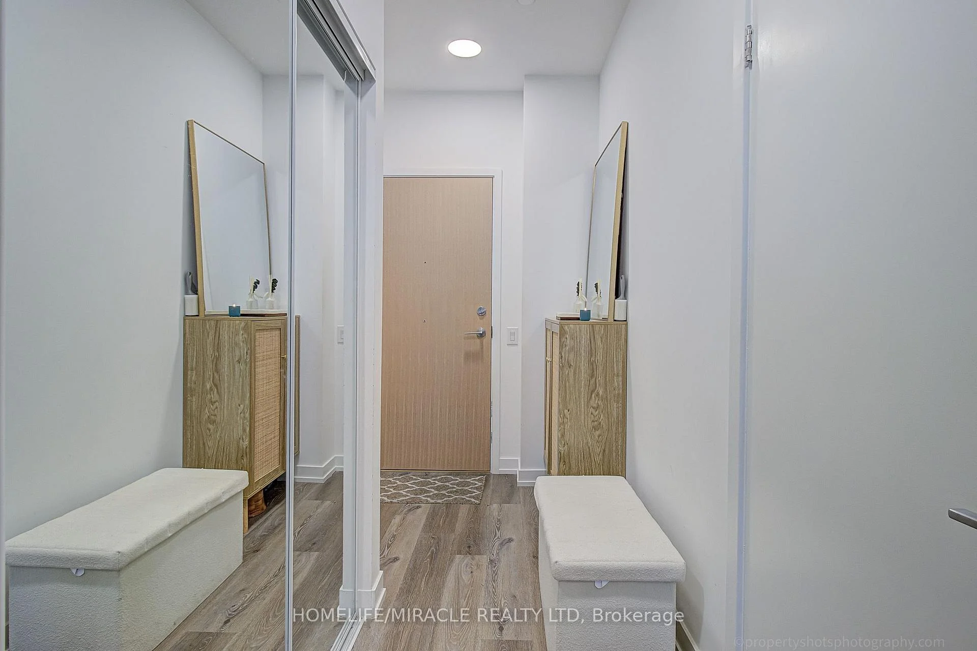 Photo 22 of Unit 607, 395 Square One Drive, Mississauga, City Centre — HOMEH