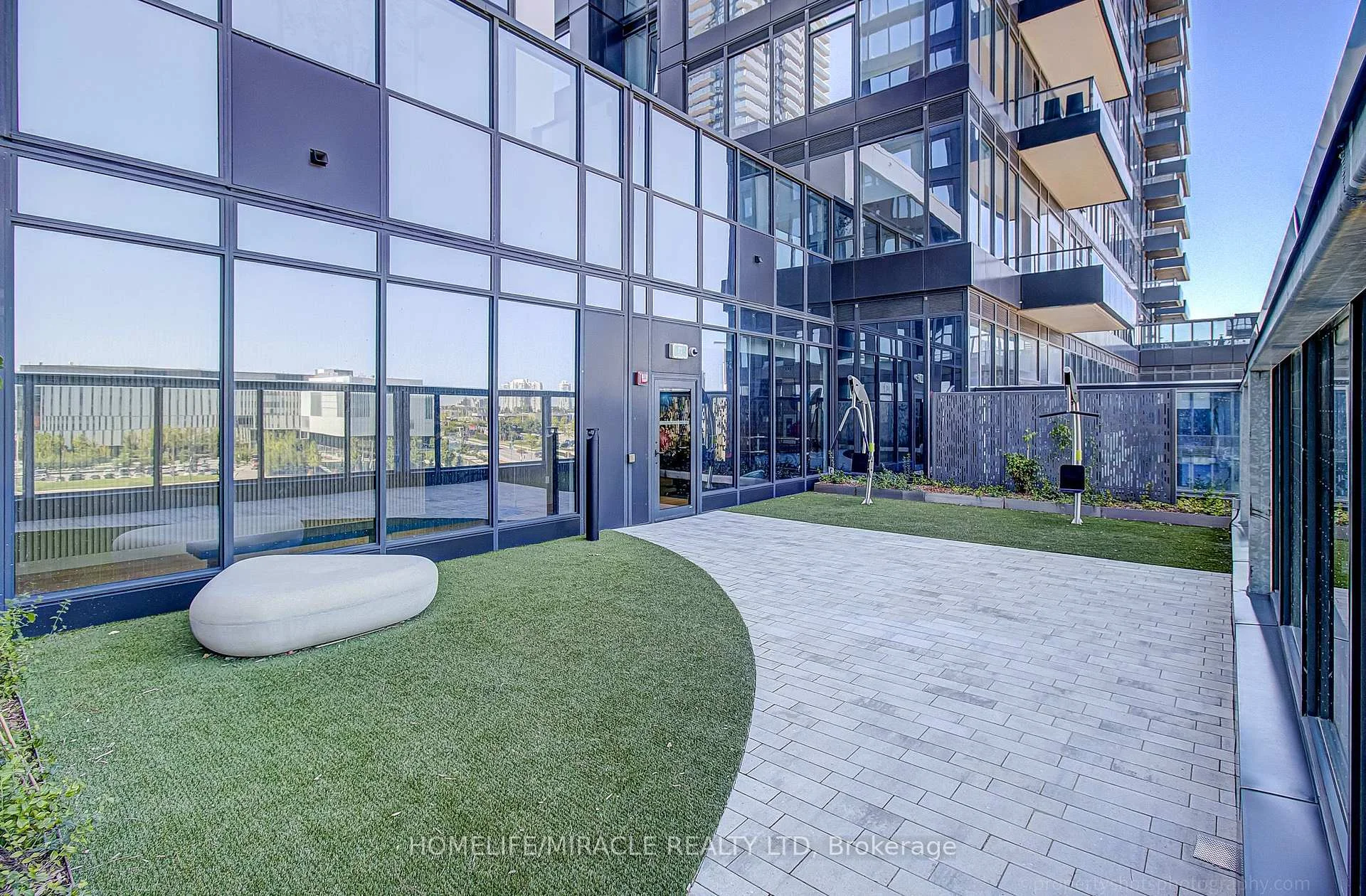 Photo 35 of Unit 607, 395 Square One Drive, Mississauga, City Centre — HOMEH