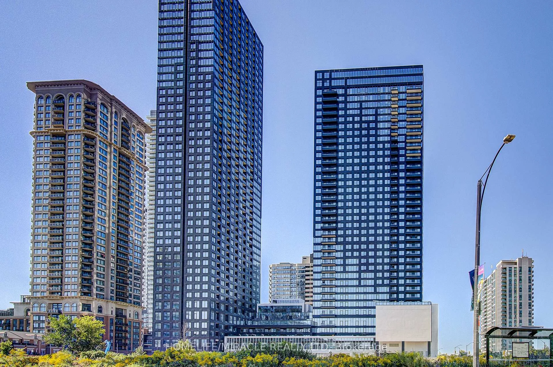 Photo 37 of Unit 607, 395 Square One Drive, Mississauga, City Centre — HOMEH
