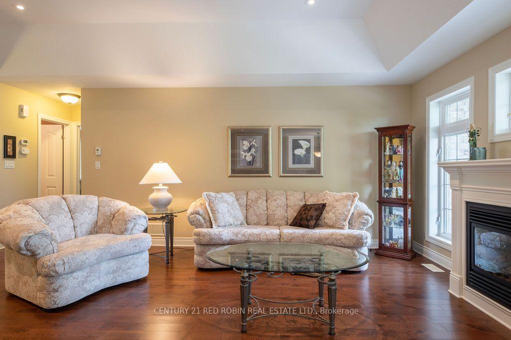 Photo 7 of 468 Macdonald Street, Strathroy-Caradoc, NE — HOMEH