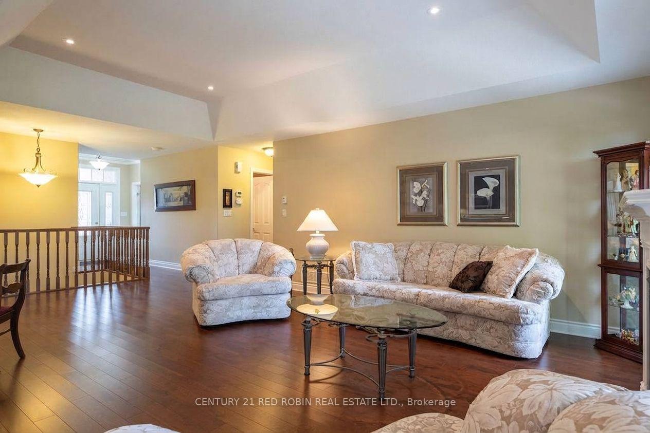 Photo 8 of 468 Macdonald Street, Strathroy-Caradoc, NE — HOMEH
