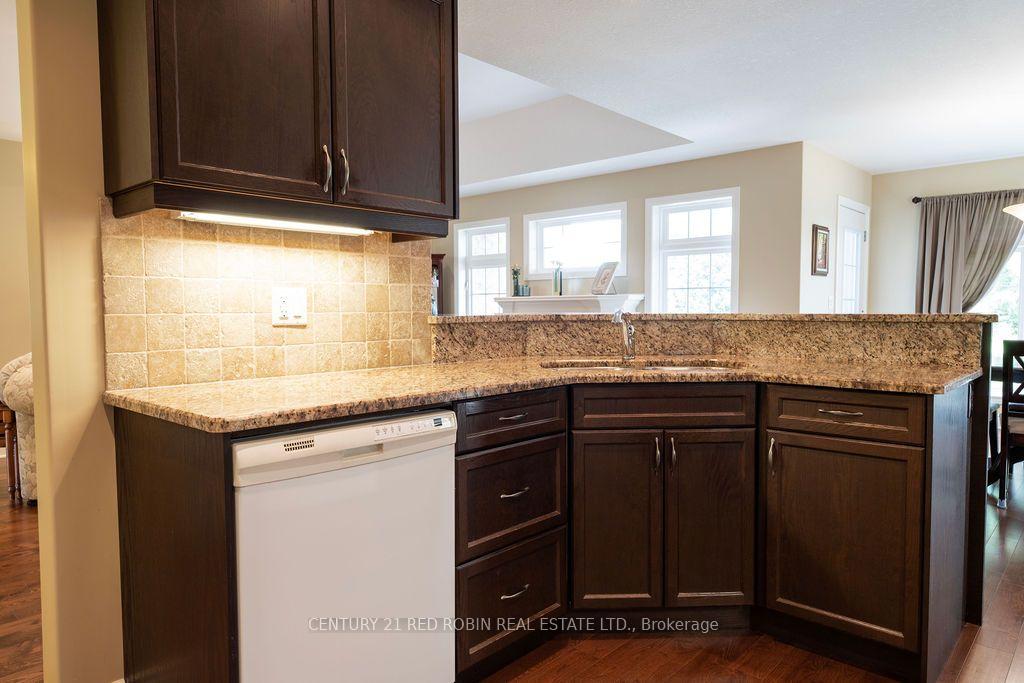 Photo 13 of 468 Macdonald Street, Strathroy-Caradoc, NE — HOMEH