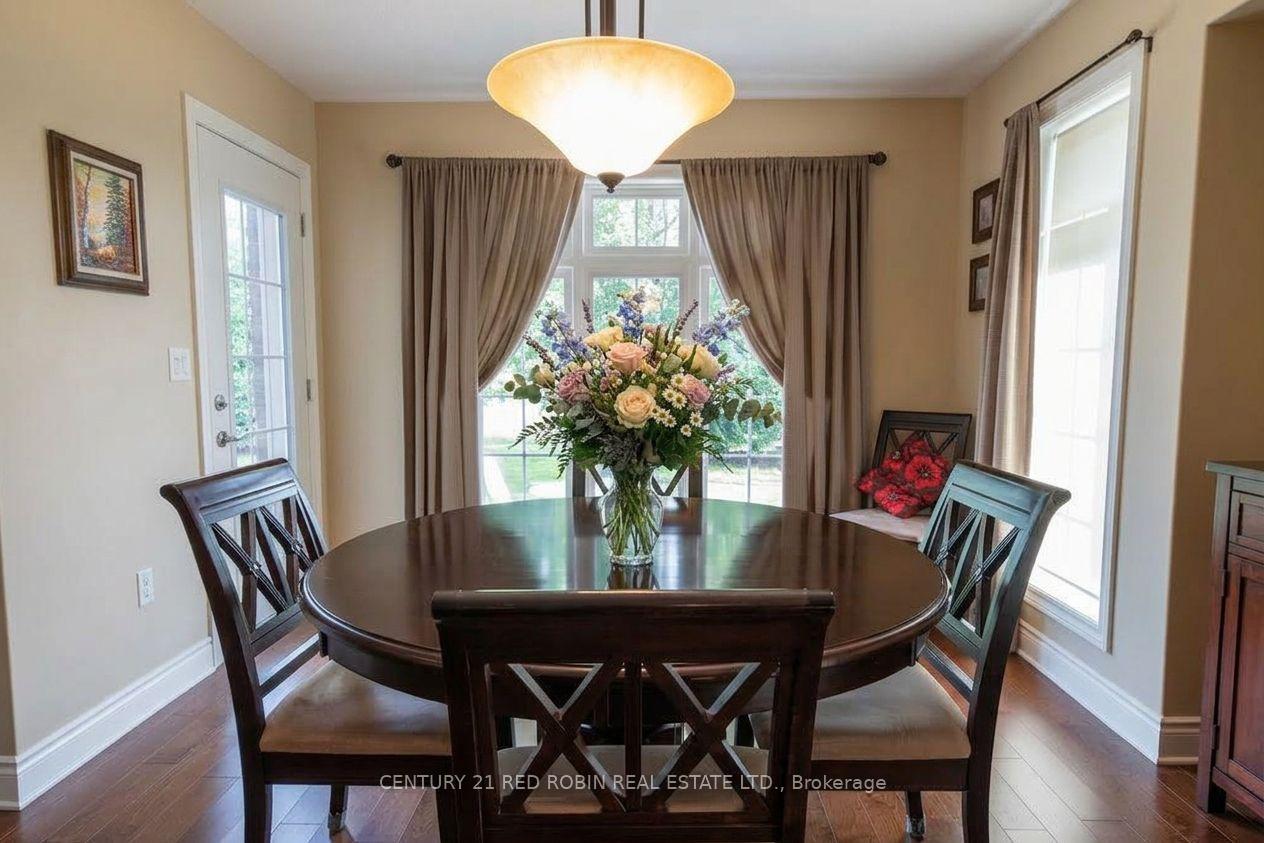 Photo 15 of 468 Macdonald Street, Strathroy-Caradoc, NE — HOMEH