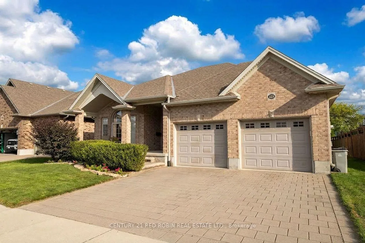 Photo 3 of 468 Macdonald Street, Strathroy-Caradoc, NE — HOMEH