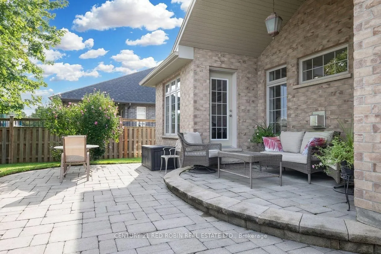Photo 38 of 468 Macdonald Street, Strathroy-Caradoc, NE — HOMEH