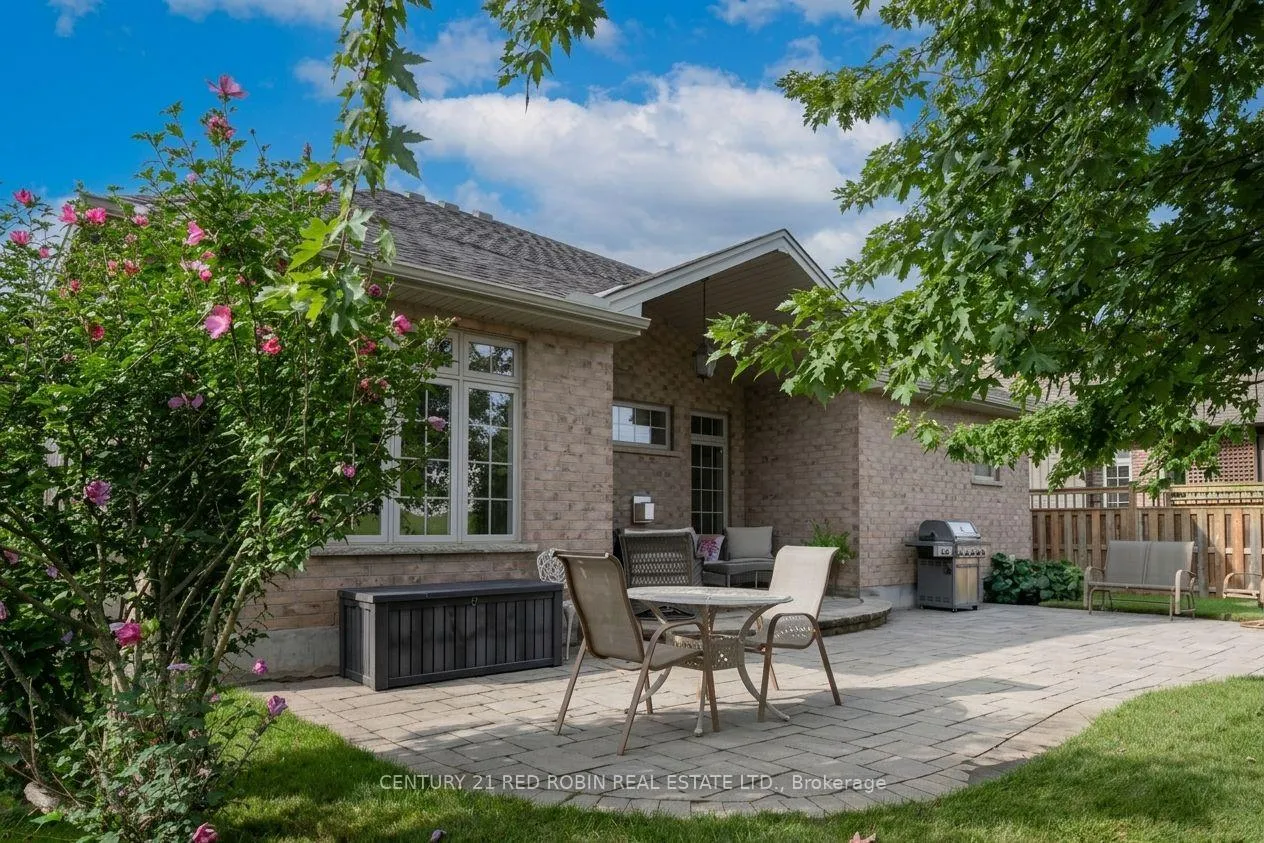 Photo 40 of 468 Macdonald Street, Strathroy-Caradoc, NE — HOMEH