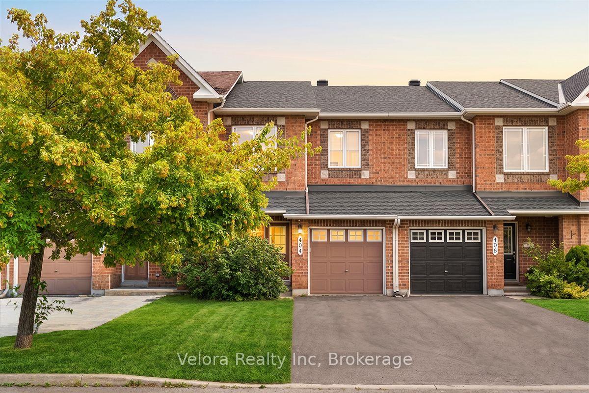 Photo 2 of 404 Sparkman Avenue, Ottawa, Avalon East — HOMEH