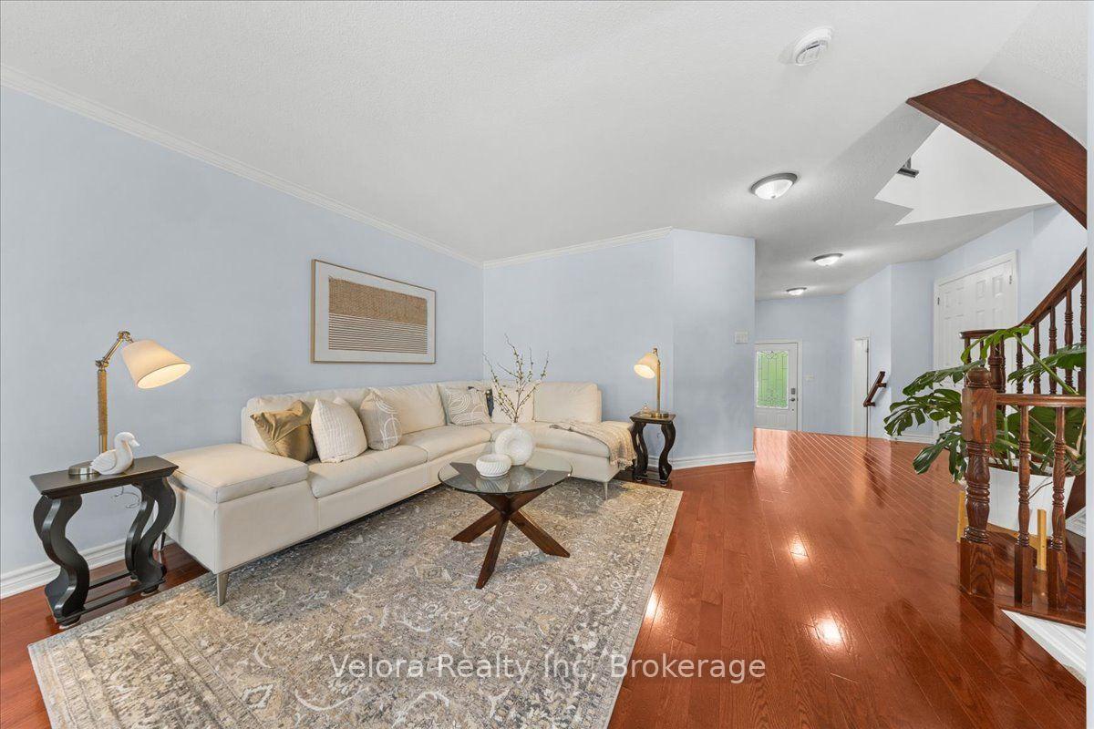 Photo 7 of 404 Sparkman Avenue, Ottawa, Avalon East — HOMEH