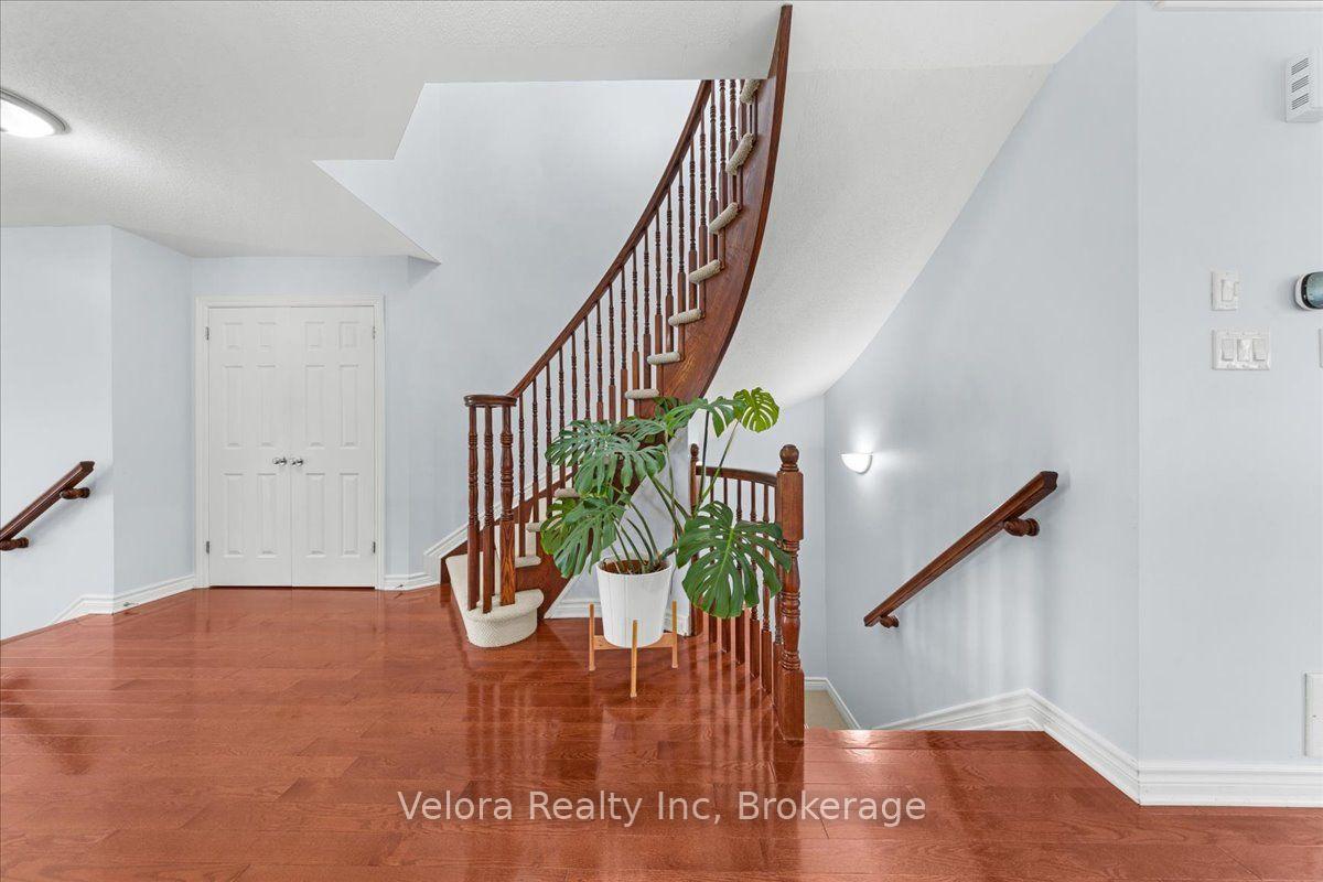 Photo 24 of 404 Sparkman Avenue, Ottawa, Avalon East — HOMEH