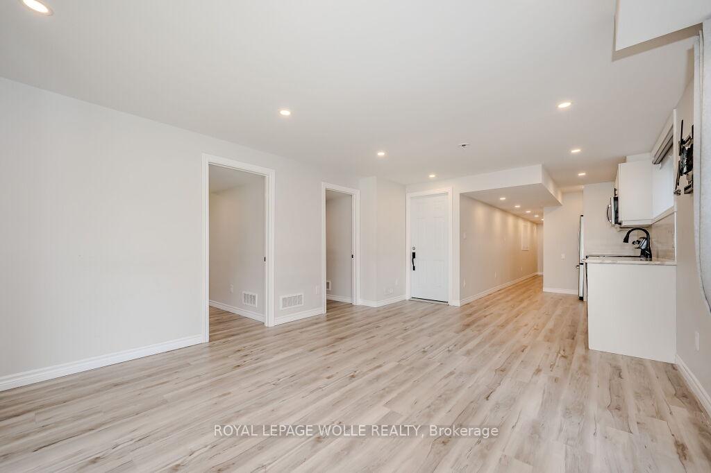 Photo 5 of Unit Lower, 277 Dewdrop Crescent, Waterloo, Columbia Forest/Clair Hills — HOMEH