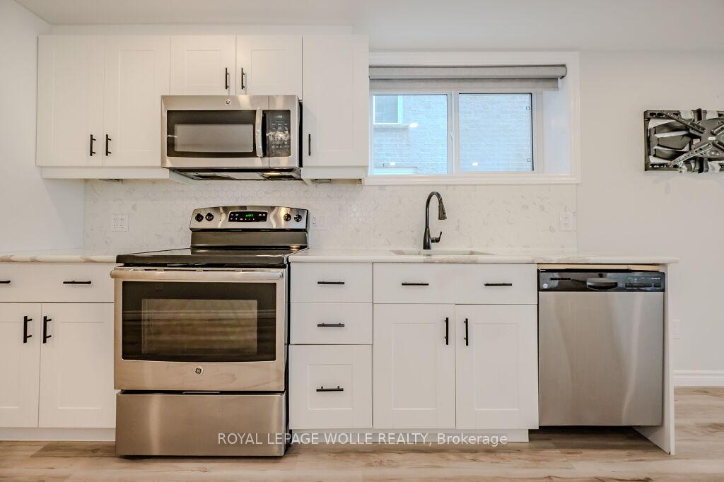 Photo 6 of Unit Lower, 277 Dewdrop Crescent, Waterloo, Columbia Forest/Clair Hills — HOMEH