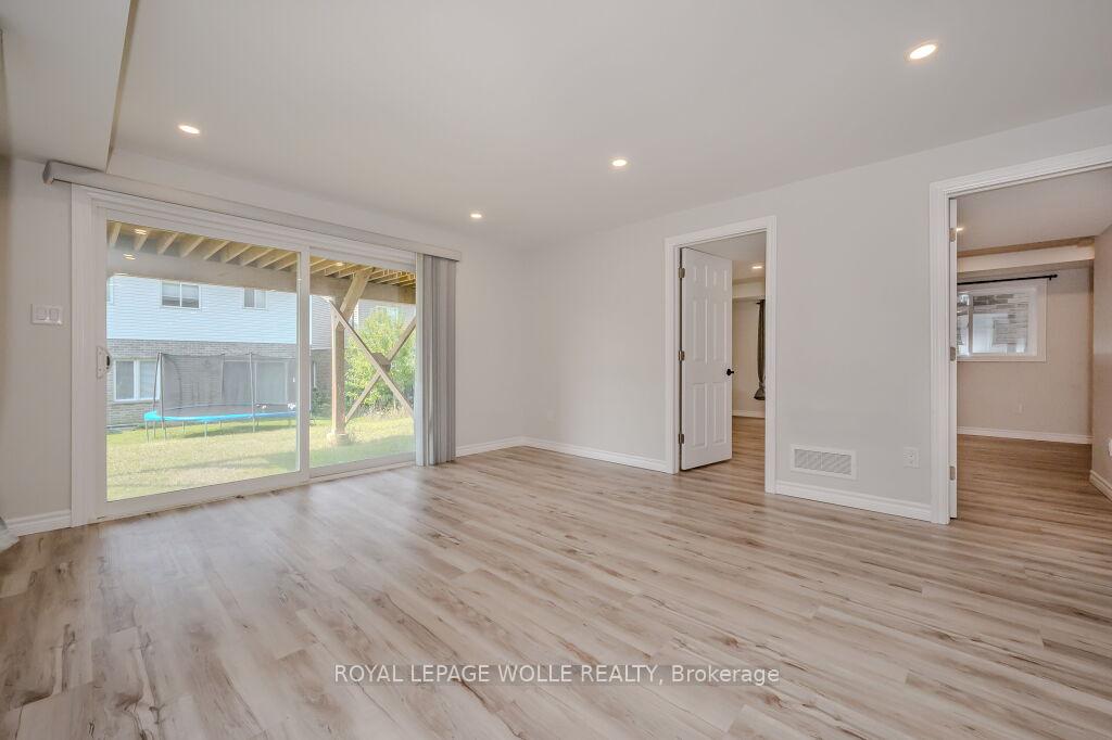Photo 9 of Unit Lower, 277 Dewdrop Crescent, Waterloo, Columbia Forest/Clair Hills — HOMEH