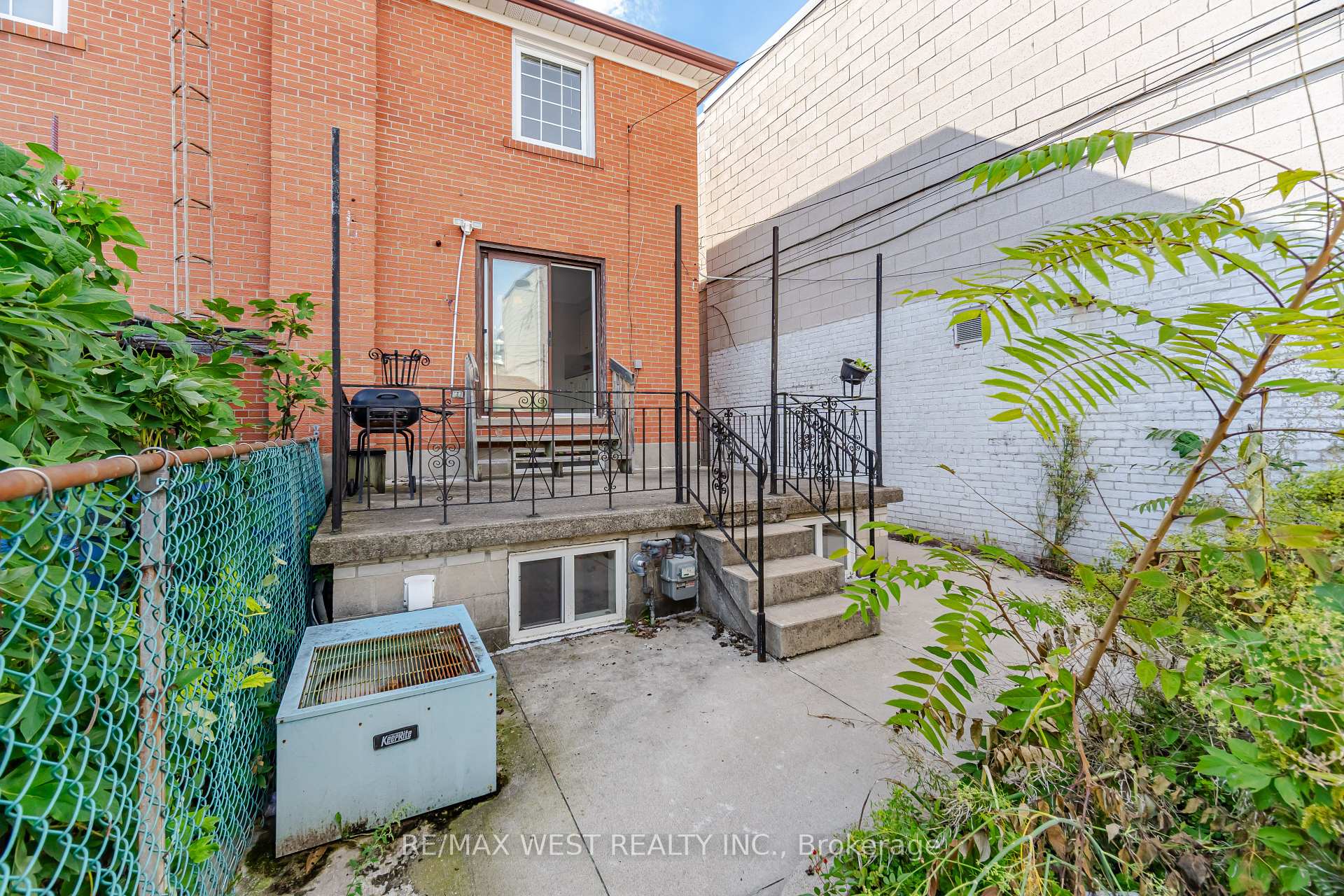 Photo 35 of 603 Concord Avenue, Toronto, Dovercourt-Wallace Emerson-Junction — HOMEH