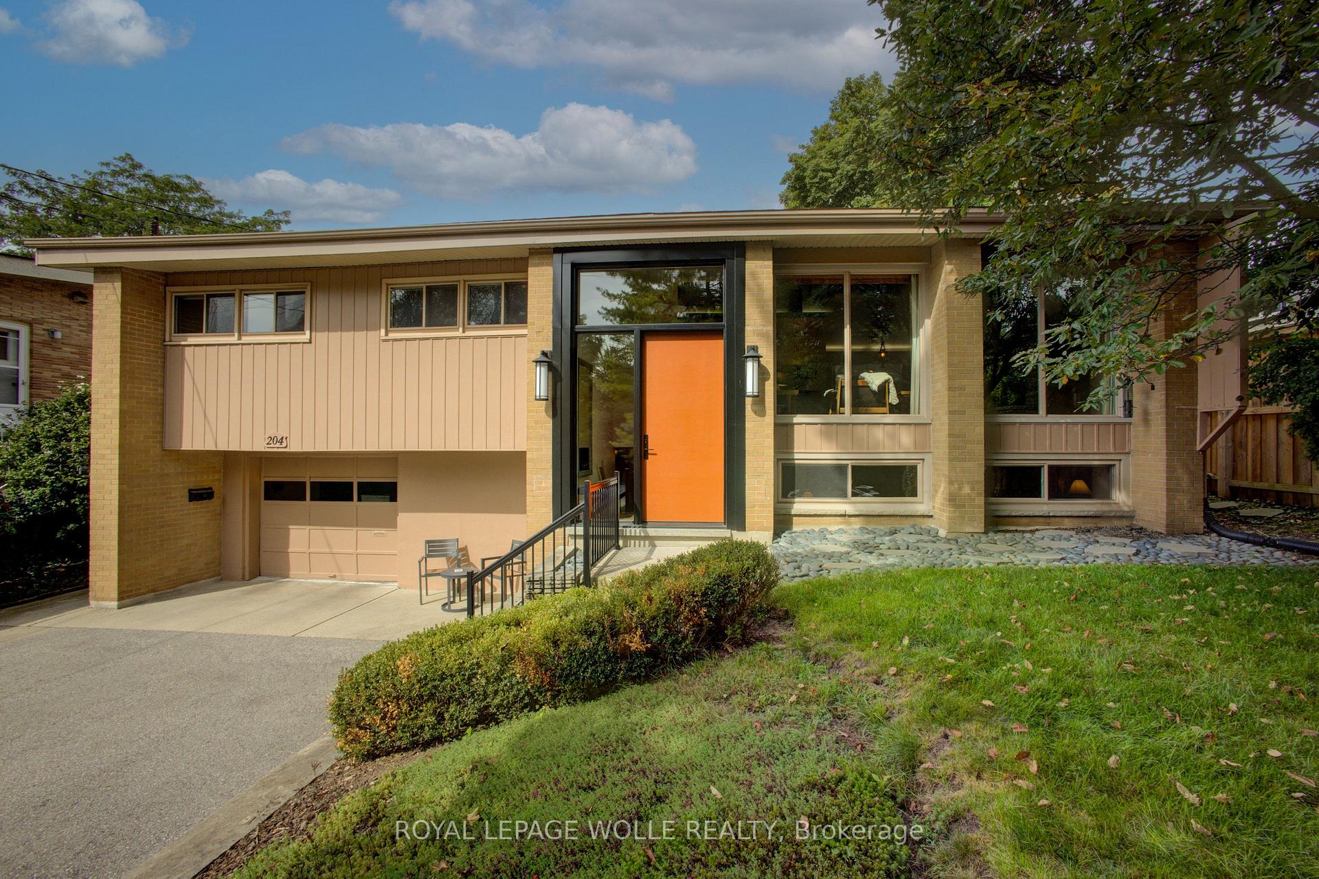Photo 1 of 204 Manchester Road, Kitchener, Heritage Park - Kitchener — HOMEH
