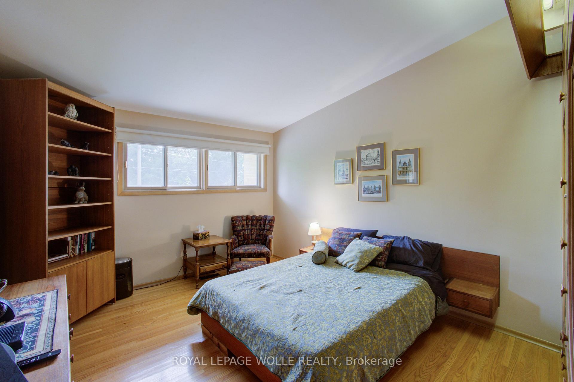 Photo 21 of 204 Manchester Road, Kitchener, Heritage Park - Kitchener — HOMEH