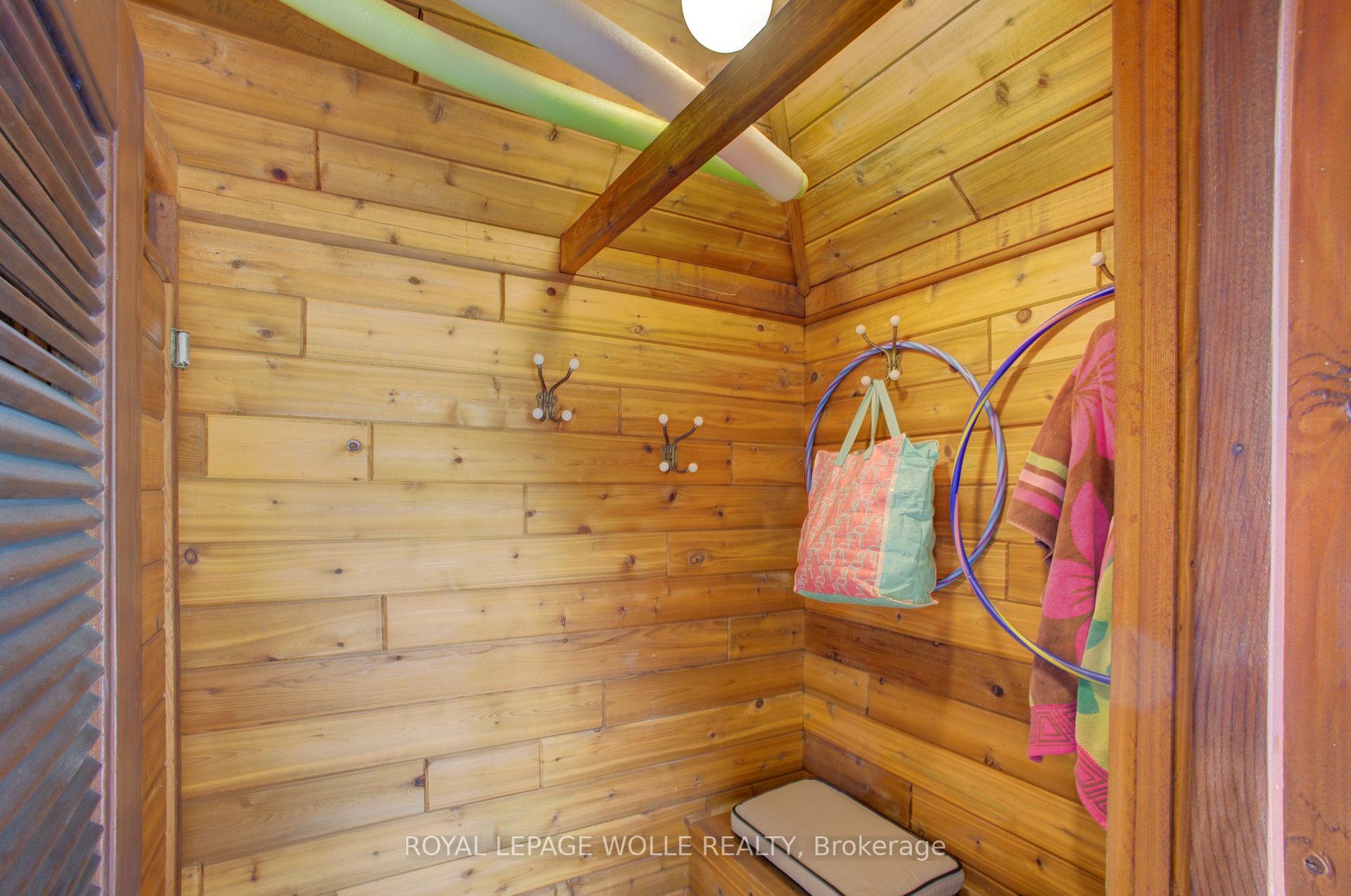 Photo 34 of 204 Manchester Road, Kitchener, Heritage Park - Kitchener — HOMEH