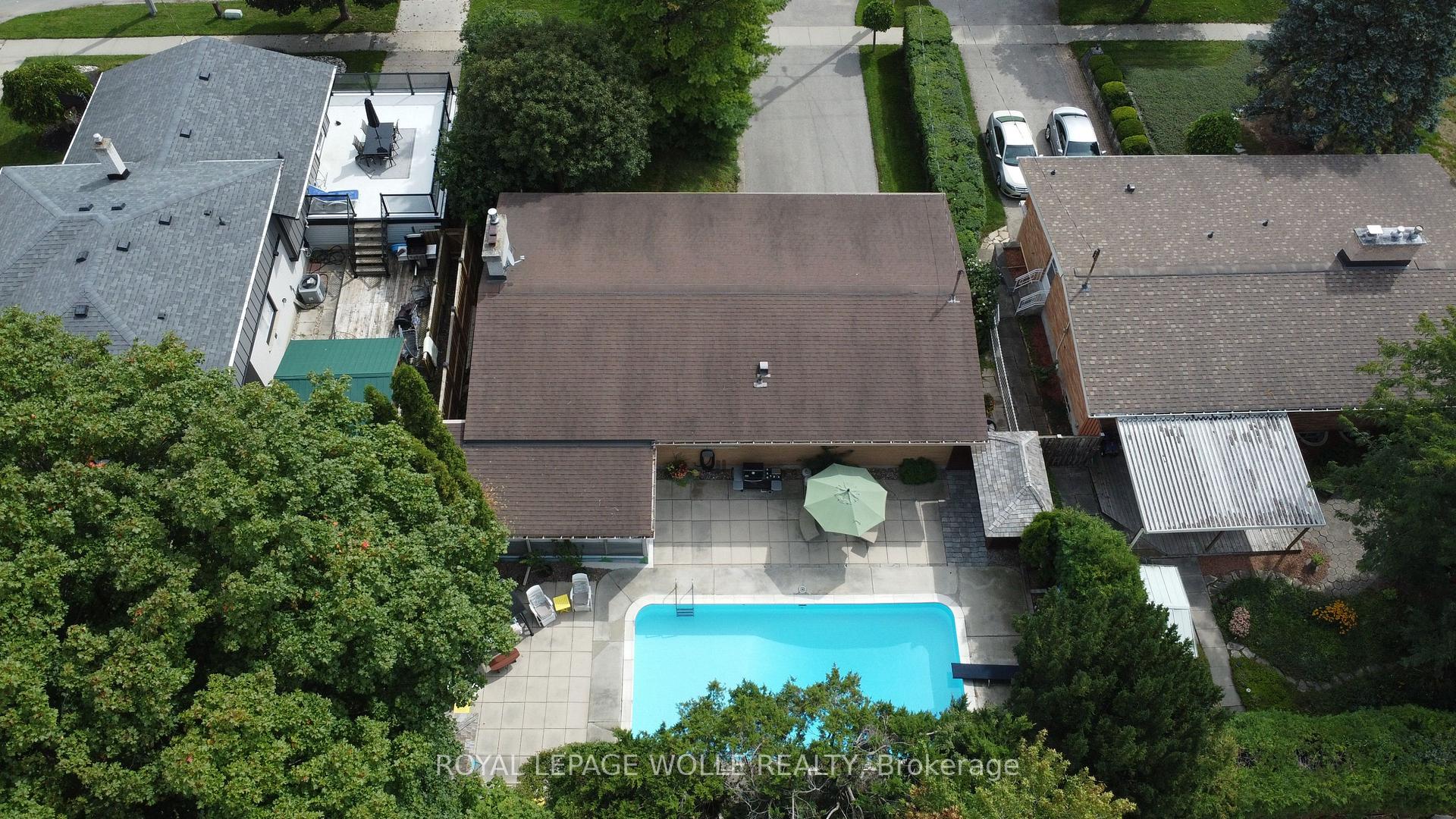 Photo 38 of 204 Manchester Road, Kitchener, Heritage Park - Kitchener — HOMEH