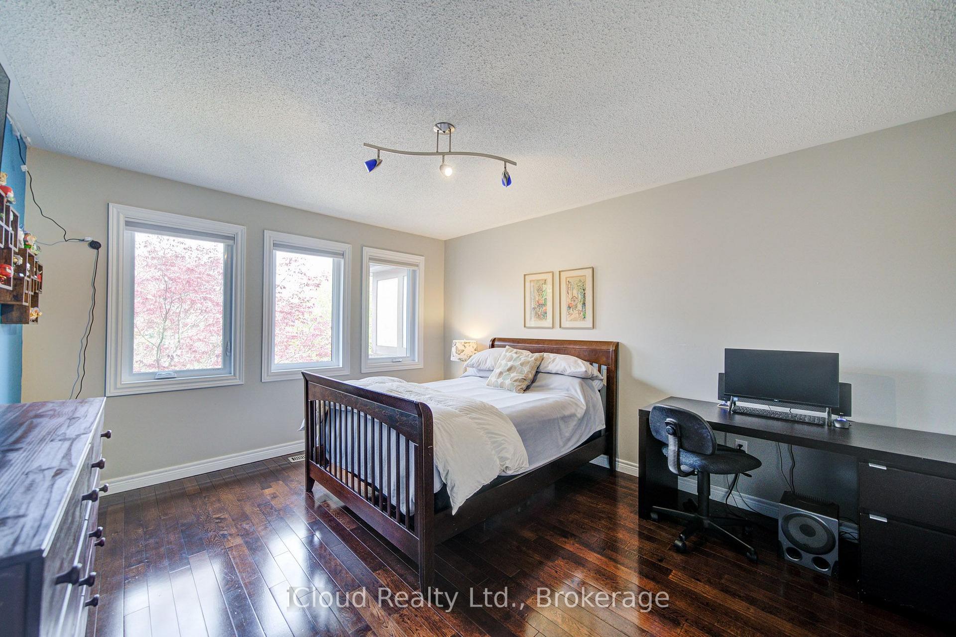 Photo 11 of 51 Early Street, Halton Hills, Georgetown — HOMEH