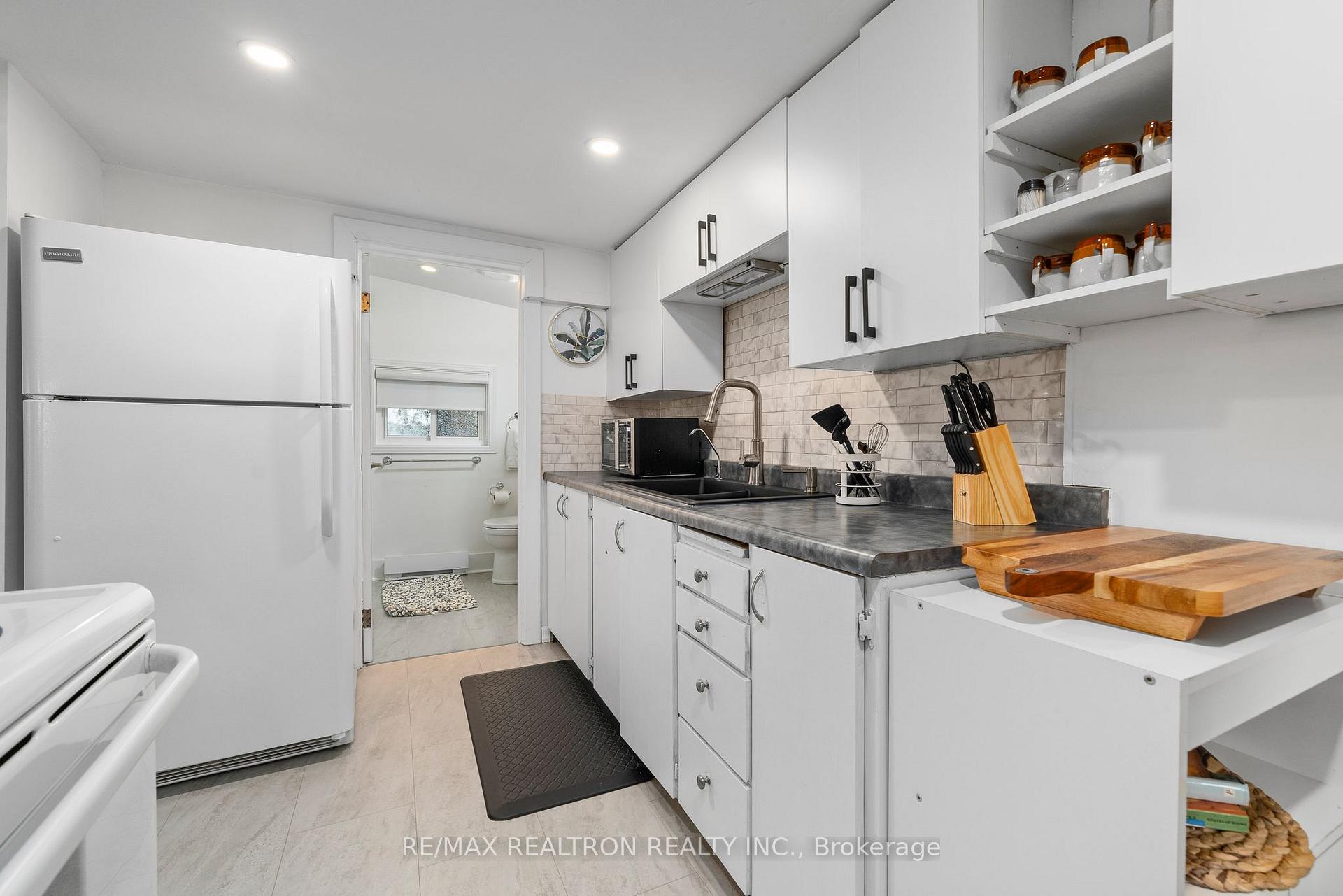 Photo 18 of Unit 9, 2141 County Road, Greater Napanee, Greater Napanee — HOMEH