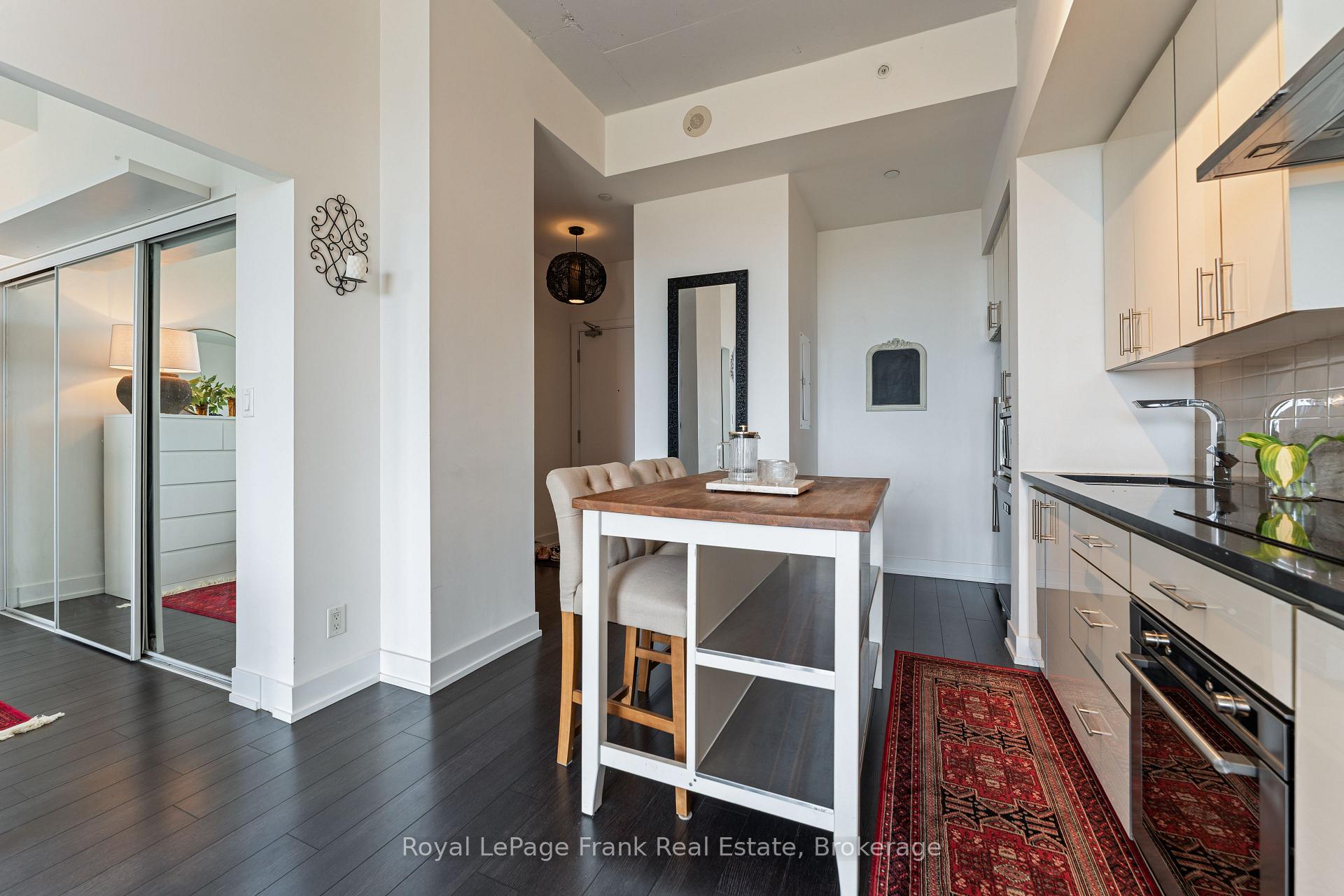 Photo 6 of Unit 1306, 75 The Donway, North York, Banbury-Don Mills — HOMEH