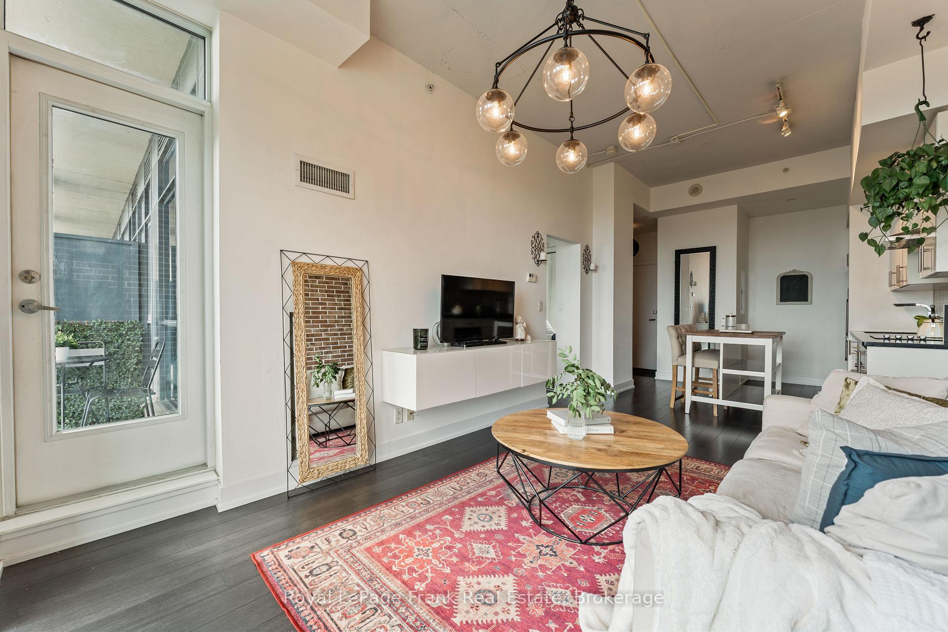 Photo 10 of Unit 1306, 75 The Donway, North York, Banbury-Don Mills — HOMEH