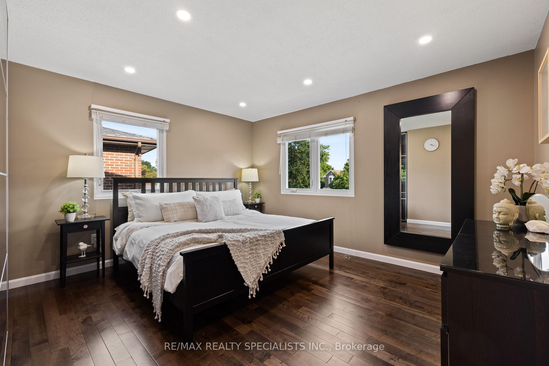 Photo 35 of 10 Lorraine Crescent, Brampton, Westgate — HOMEH