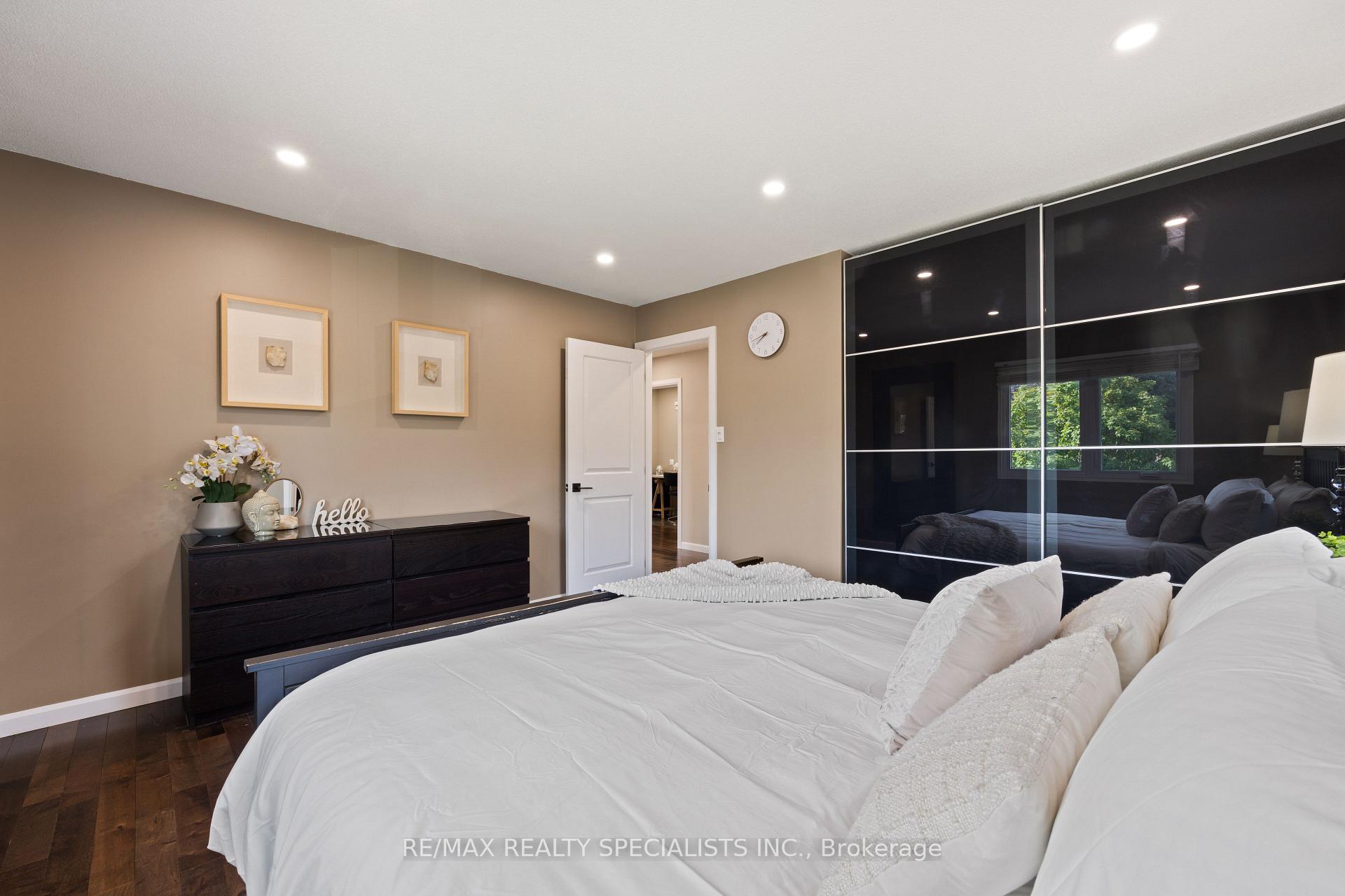 Photo 36 of 10 Lorraine Crescent, Brampton, Westgate — HOMEH