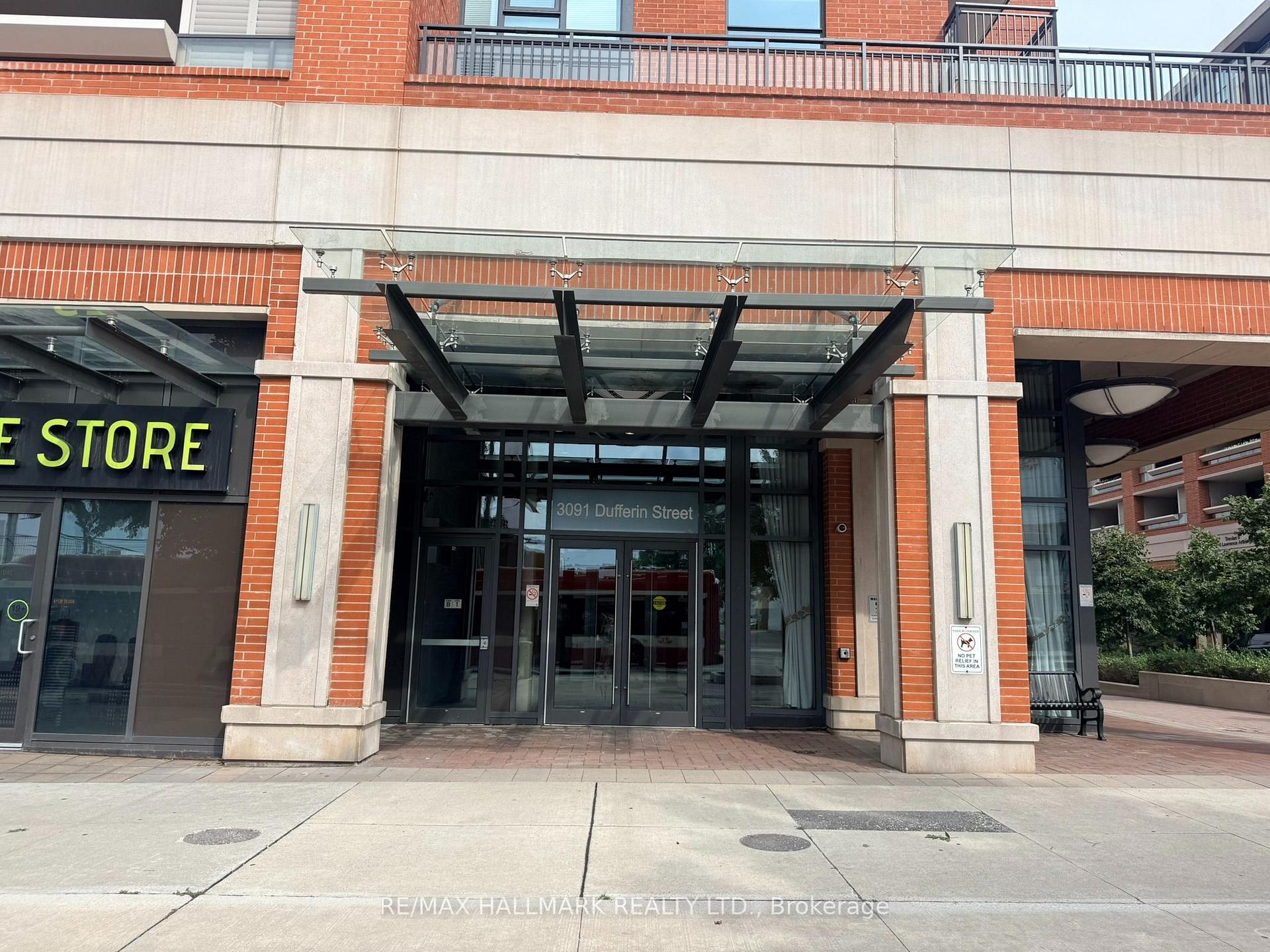 Photo of Unit 208, 3091 Dufferin Street