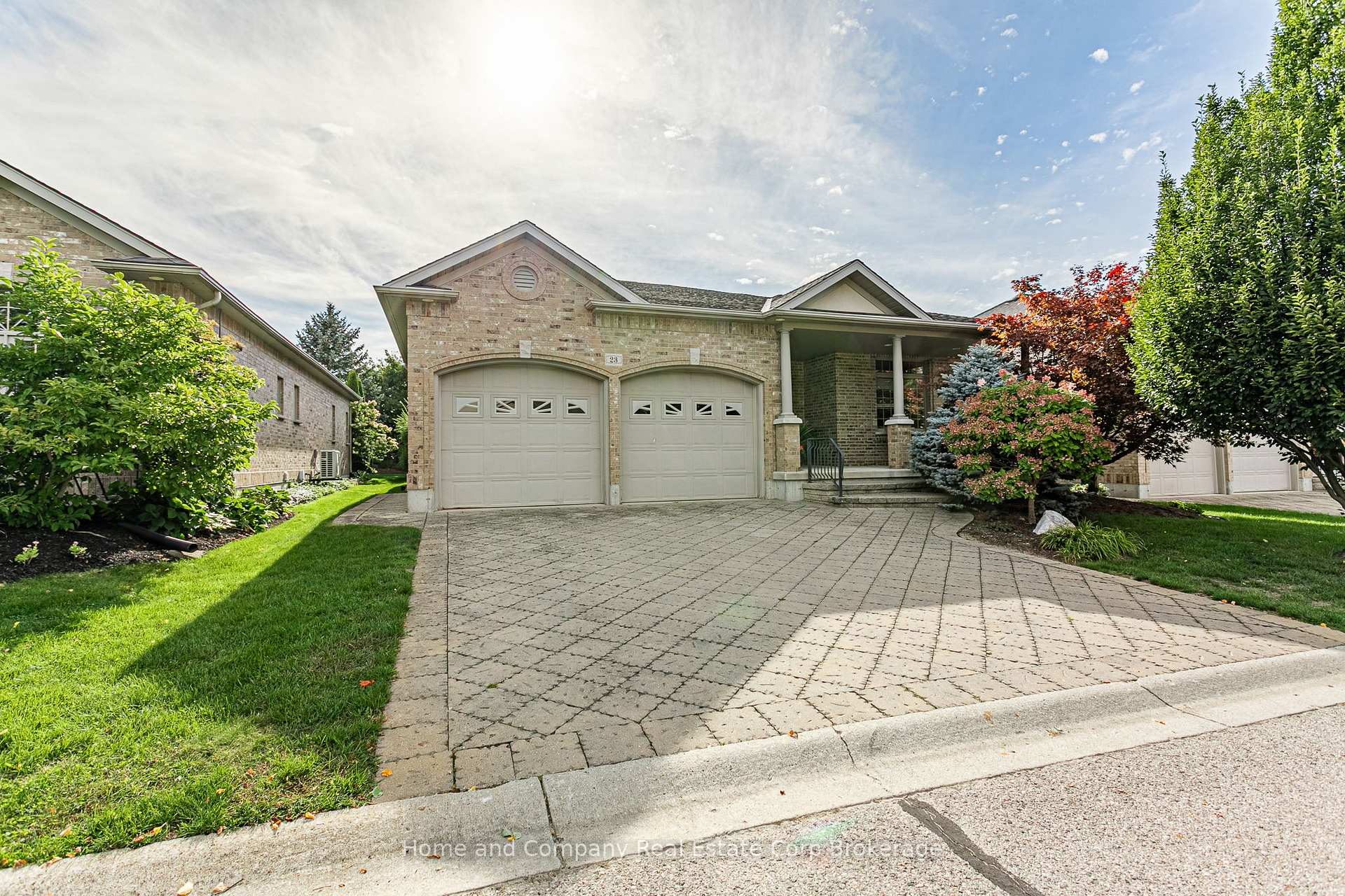 Photo 2 of Unit 23, 23 North Pointe Drive, Stratford — HOMEH