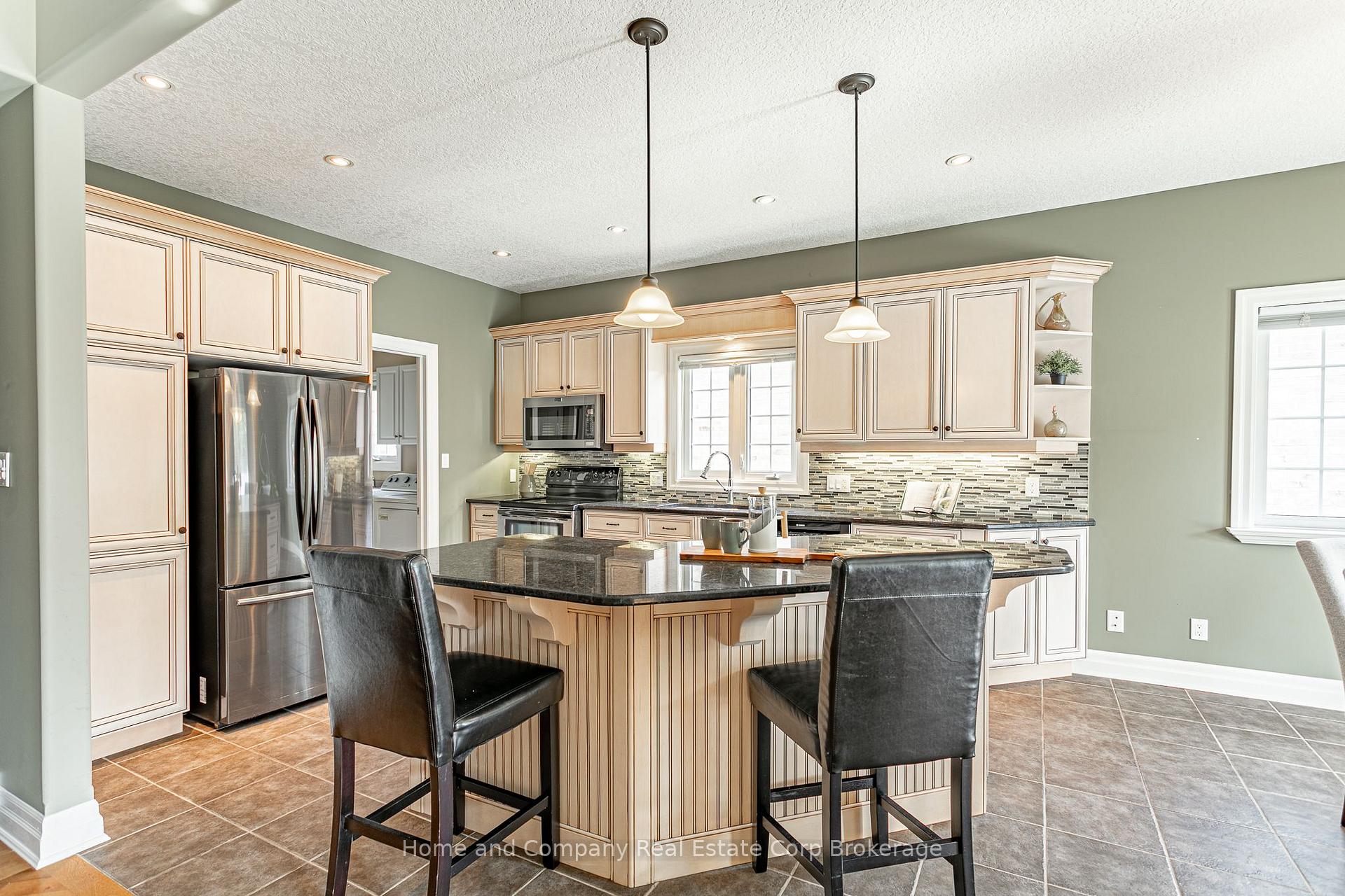 Photo 13 of Unit 23, 23 North Pointe Drive, Stratford — HOMEH
