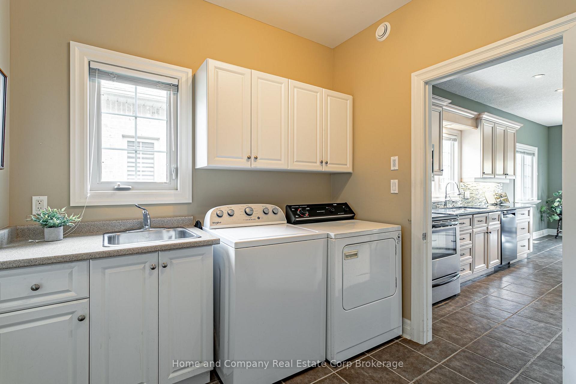 Photo 18 of Unit 23, 23 North Pointe Drive, Stratford — HOMEH