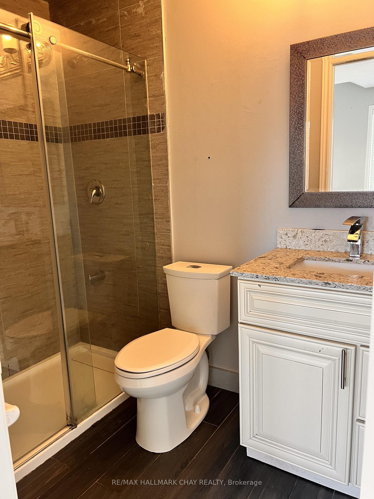 Photo 21 of 2 Southbend Drive S, Brampton, Snelgrove — HOMEH