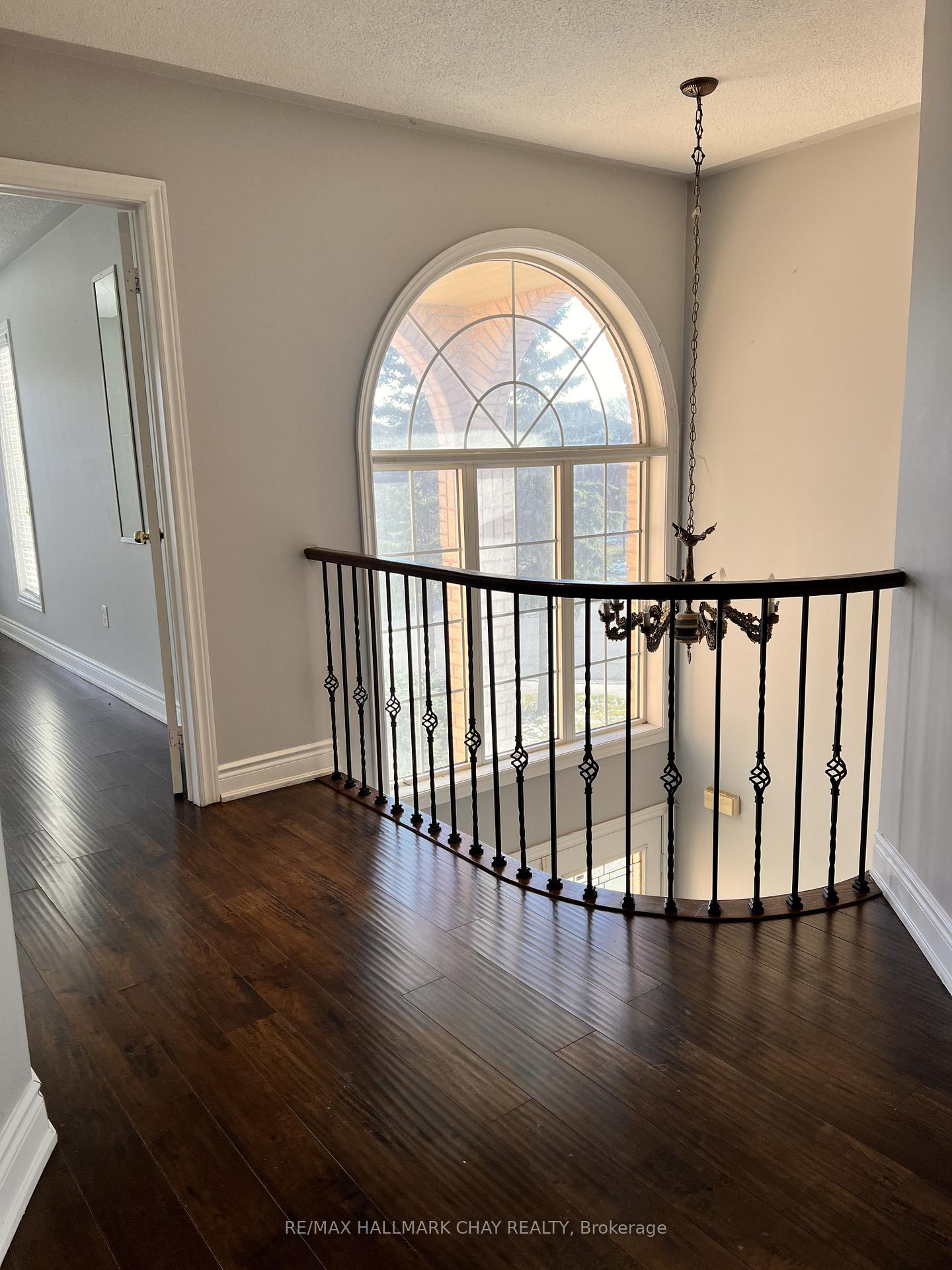 Photo 27 of 2 Southbend Drive S, Brampton, Snelgrove — HOMEH