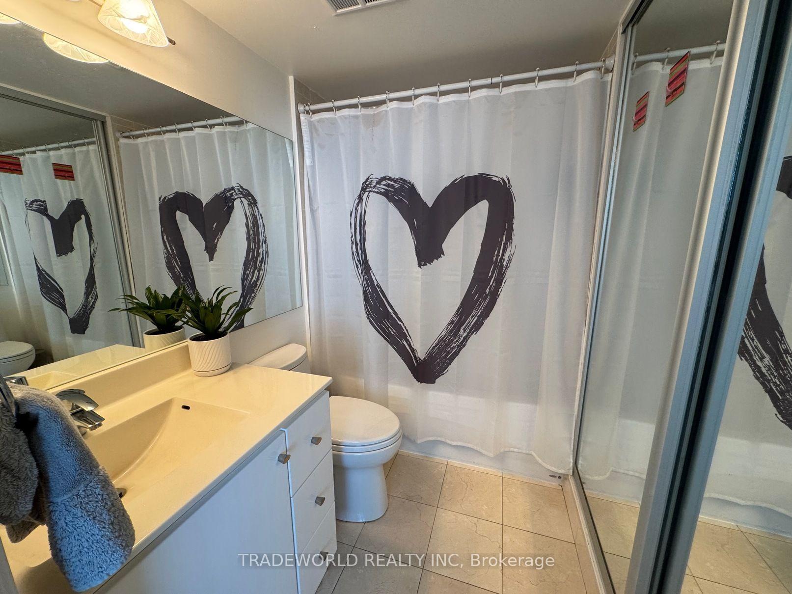 Photo 9 of Unit 2308, 228 Queens Quay W, Toronto, Waterfront Communities — HOMEH