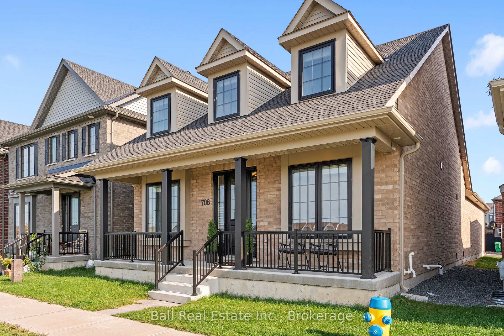 Photo 2 of 708 Whetstone Lane S, Peterborough, Northcrest Ward 5 — HOMEH
