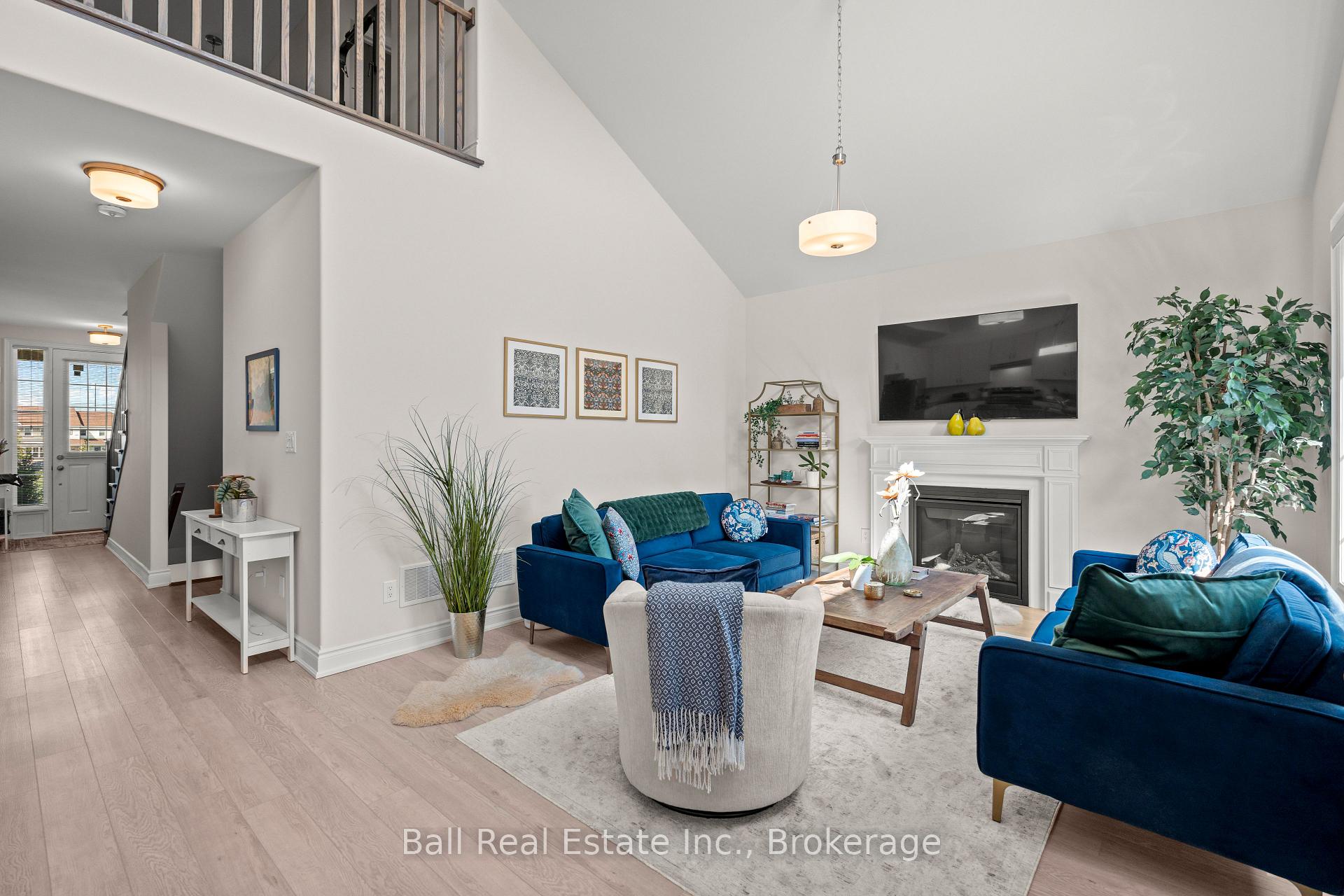 Photo 16 of 708 Whetstone Lane S, Peterborough, Northcrest Ward 5 — HOMEH