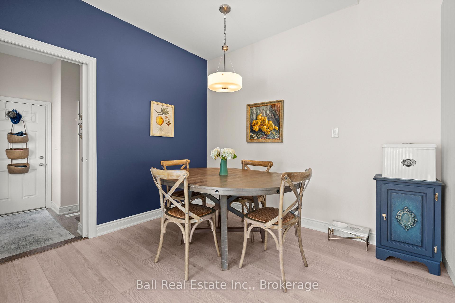 Photo 18 of 708 Whetstone Lane S, Peterborough, Northcrest Ward 5 — HOMEH