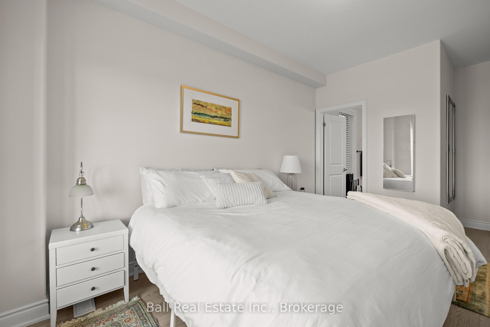 Photo 26 of 708 Whetstone Lane S, Peterborough, Northcrest Ward 5 — HOMEH