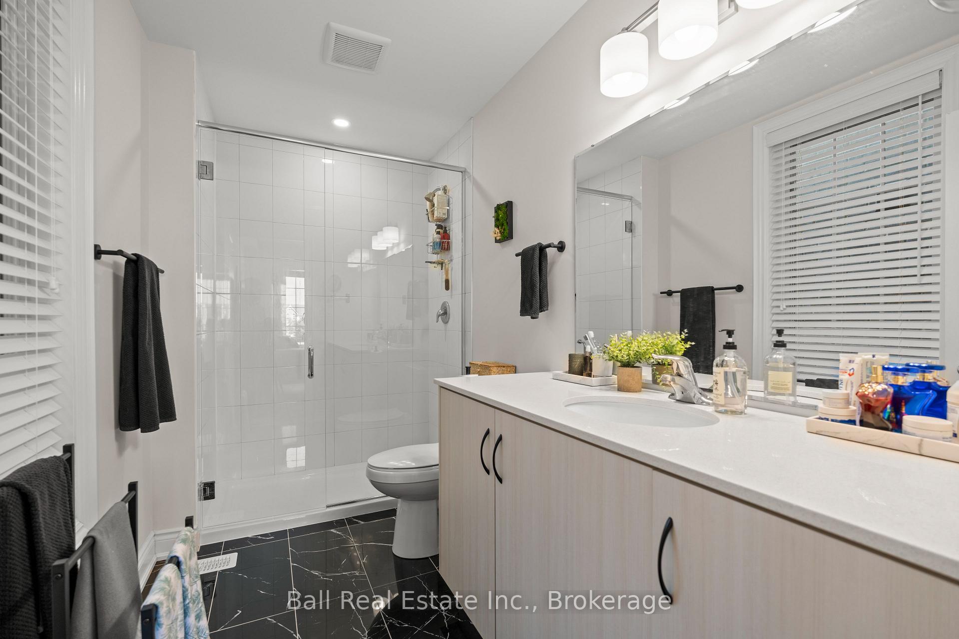 Photo 27 of 708 Whetstone Lane S, Peterborough, Northcrest Ward 5 — HOMEH