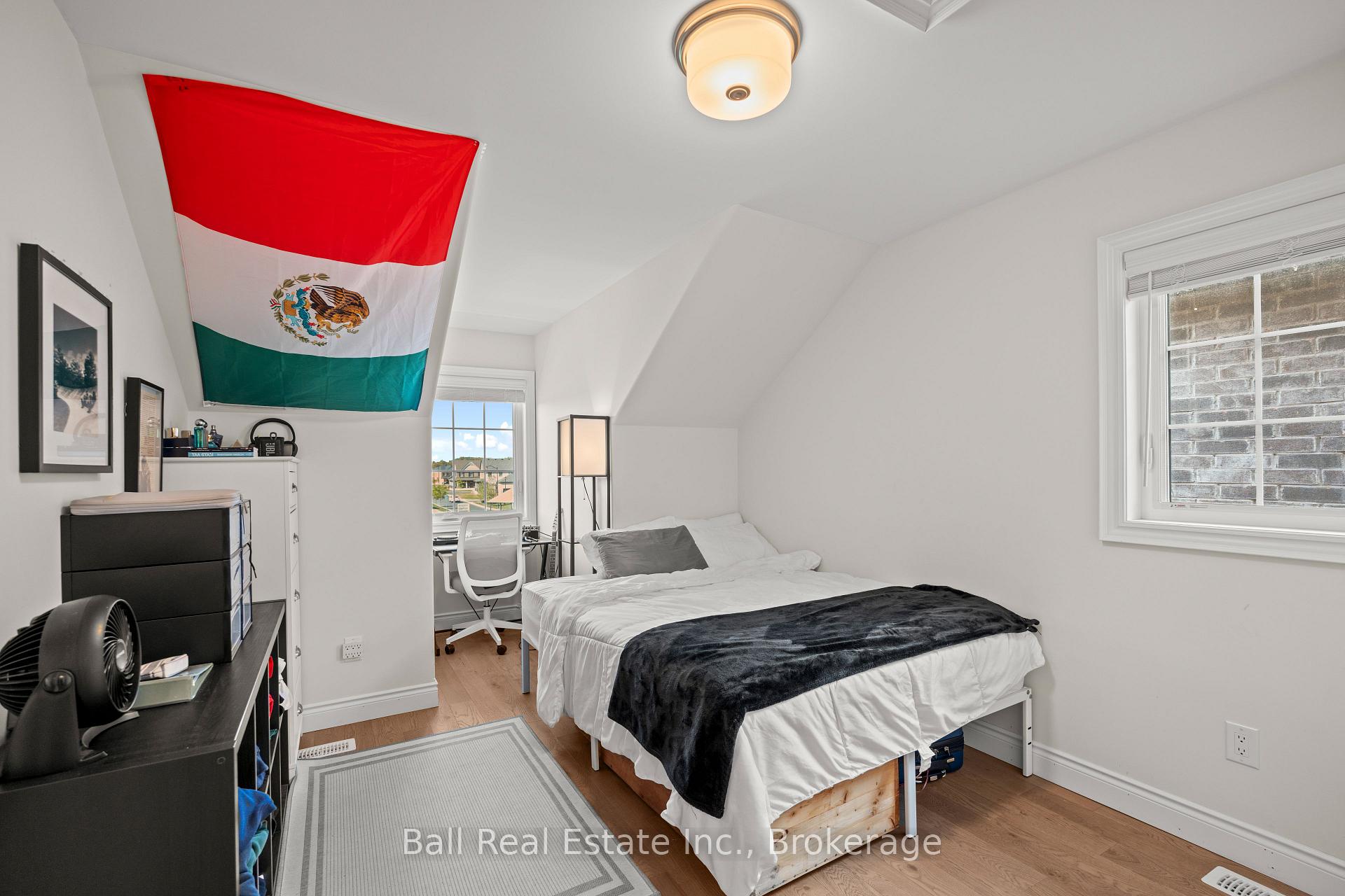 Photo 37 of 708 Whetstone Lane S, Peterborough, Northcrest Ward 5 — HOMEH