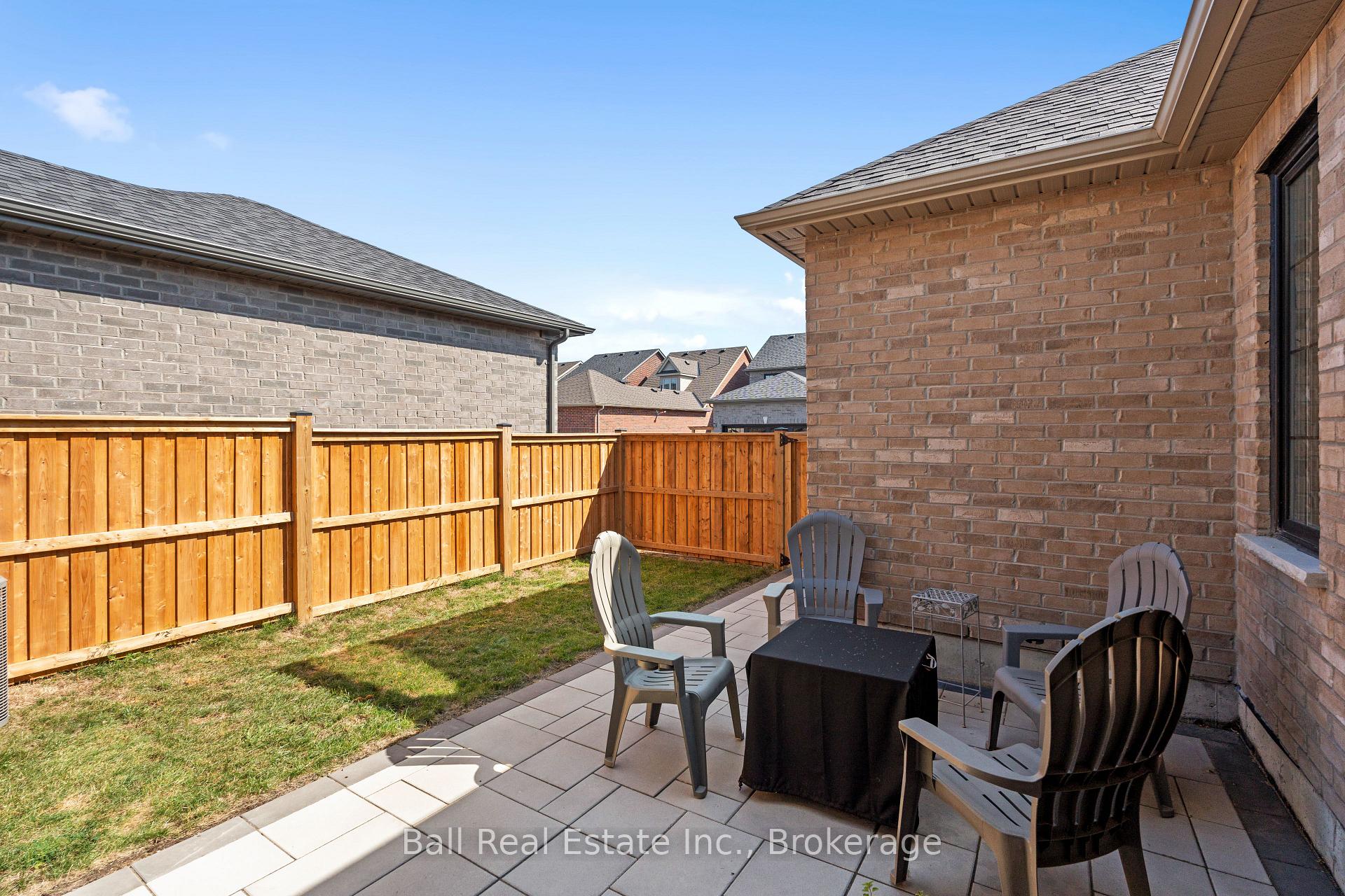 Photo 45 of 708 Whetstone Lane S, Peterborough, Northcrest Ward 5 — HOMEH