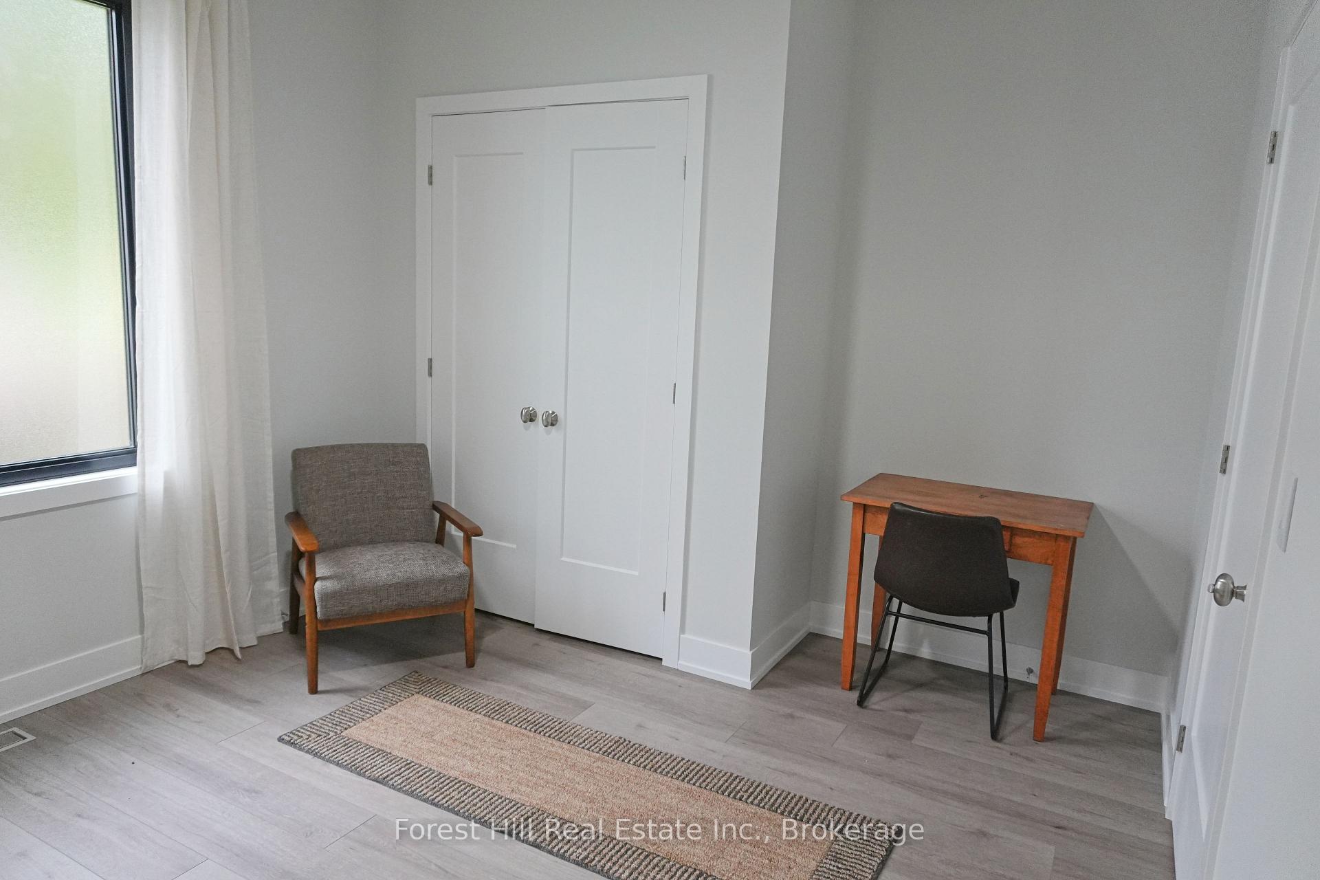Photo 17 of 29 Niagara Street N, Collingwood — HOMEH