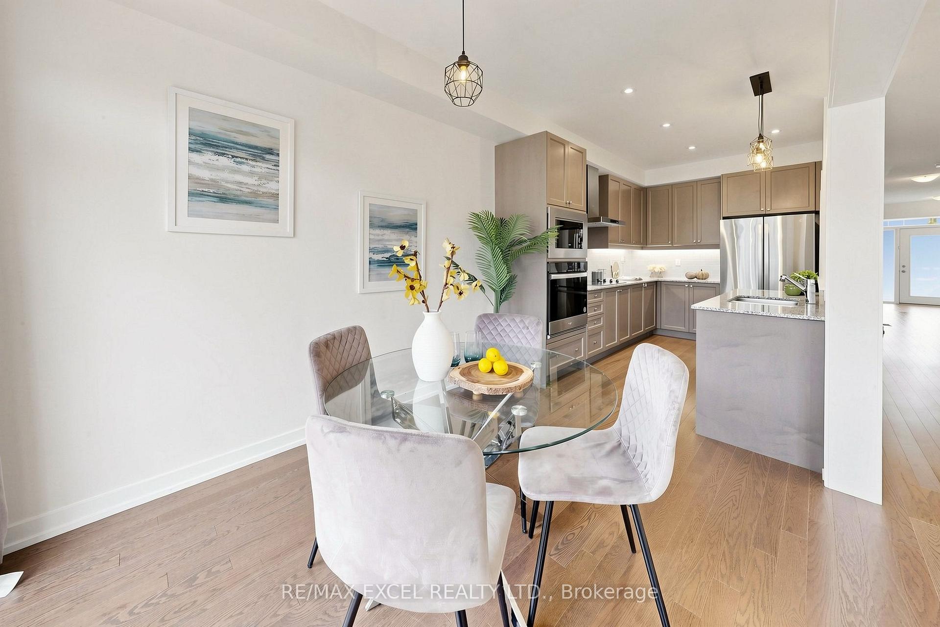Photo 11 of 66 Mountainside Crescent, Whitby, Rolling Acres — HOMEH