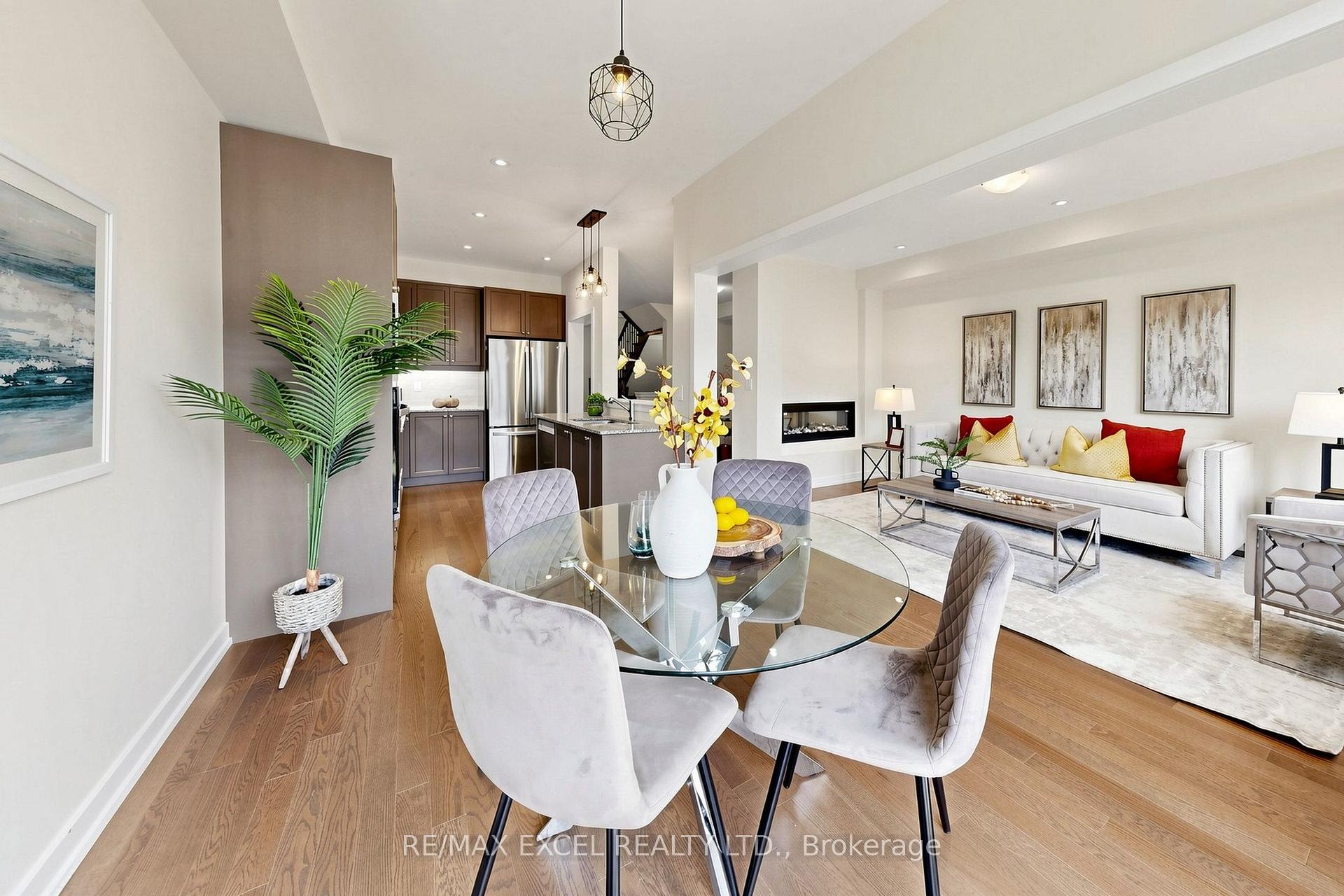 Photo 12 of 66 Mountainside Crescent, Whitby, Rolling Acres — HOMEH